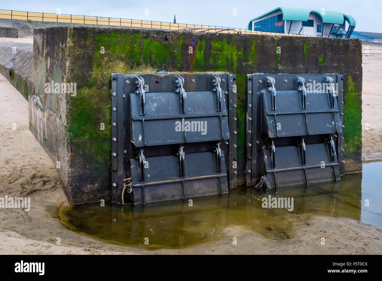 Flood protection storm water drain outlet fitted with new flap non