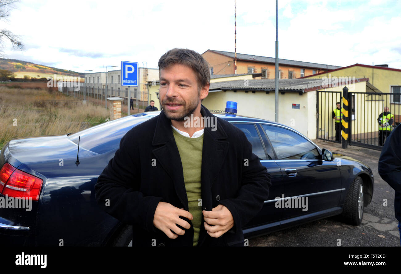 Drahonice, Czech Republic. 07th Nov, 2015. Czech Justice Minister Robert Pelikan, pictured, (ANO) is satisfied with the living conditions in the detention facility for migrants in Drahonice, he said after visiting the facility in Drahonice, Czech Republic, November 7, 2015. © Libor Zavoral/CTK Photo/Alamy Live News Stock Photo