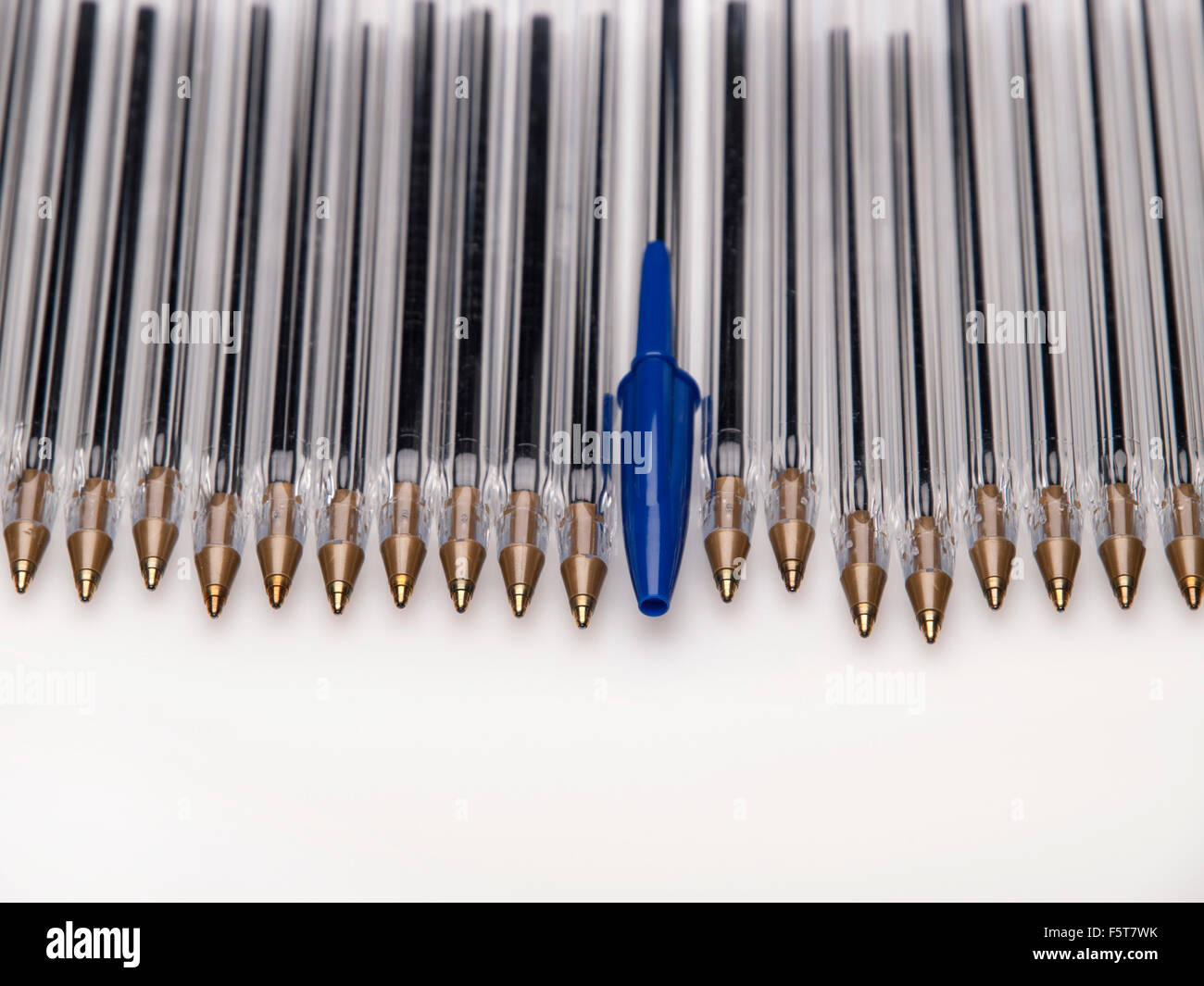Variety of pens hi-res stock photography and images - Page 3 - Alamy