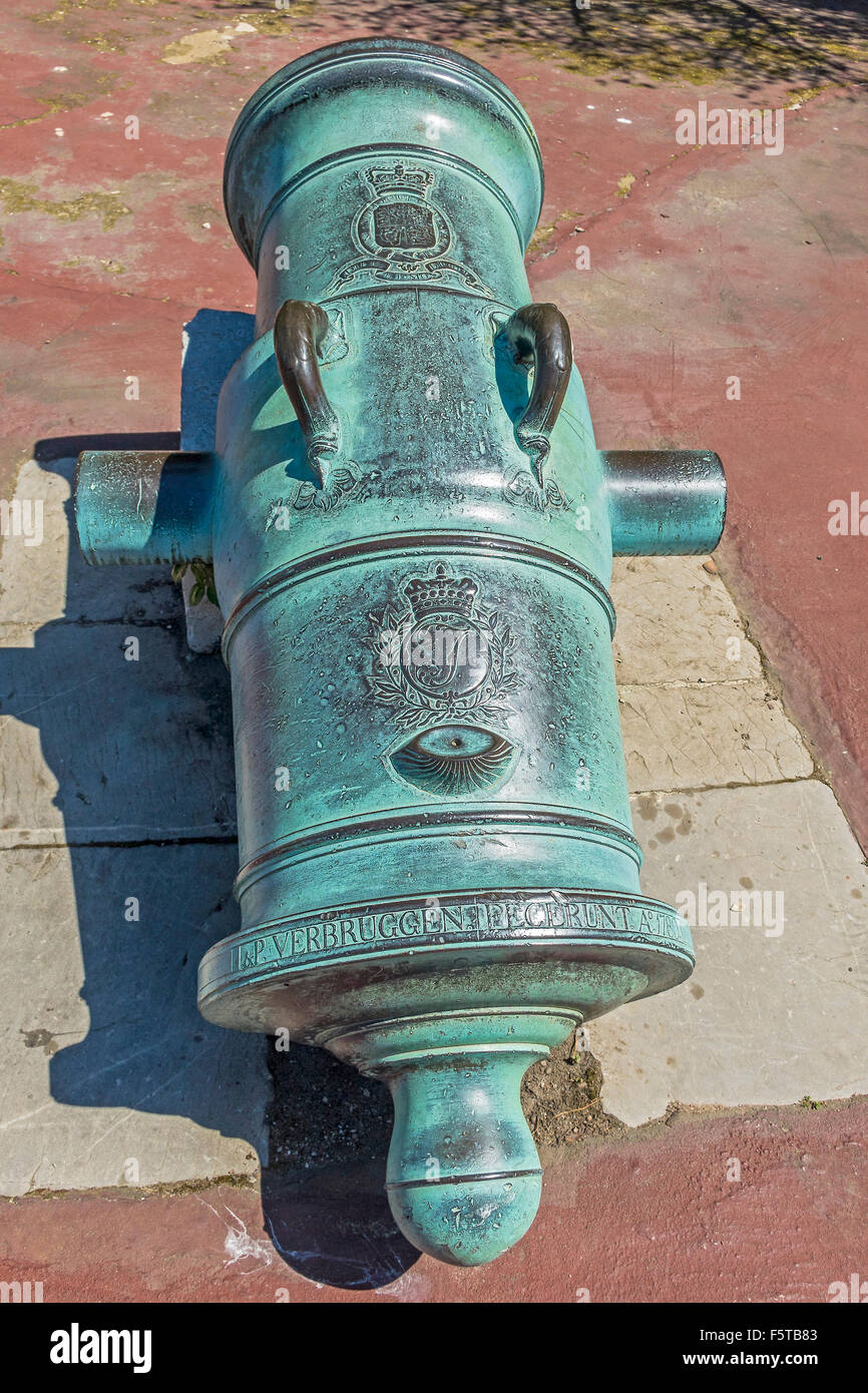 Dutch Royal Coat Of Arms On Howitzer Used In Siege Gibraltar Stock Photo