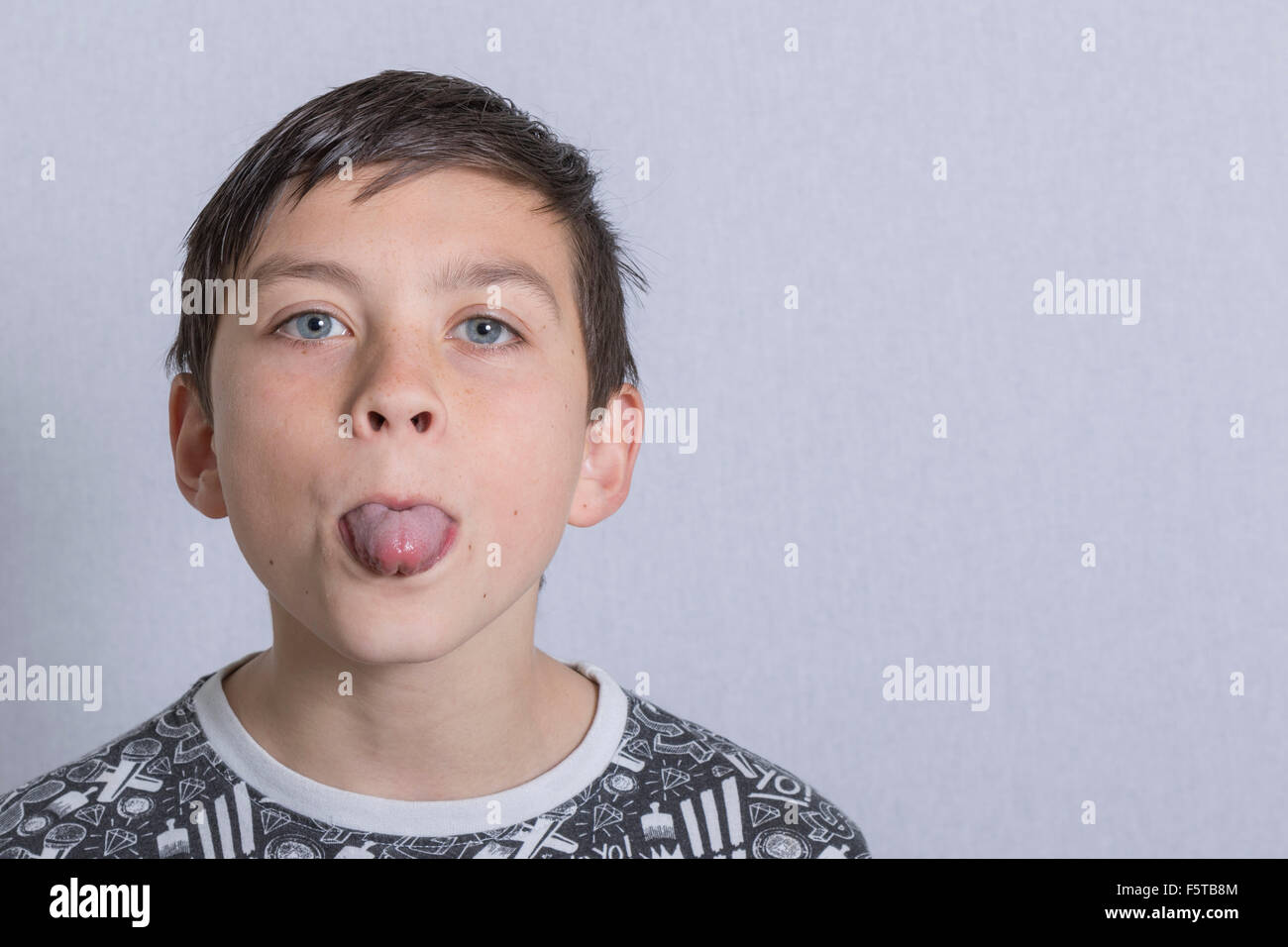 Pre teen boy hi-res stock photography and images - Alamy