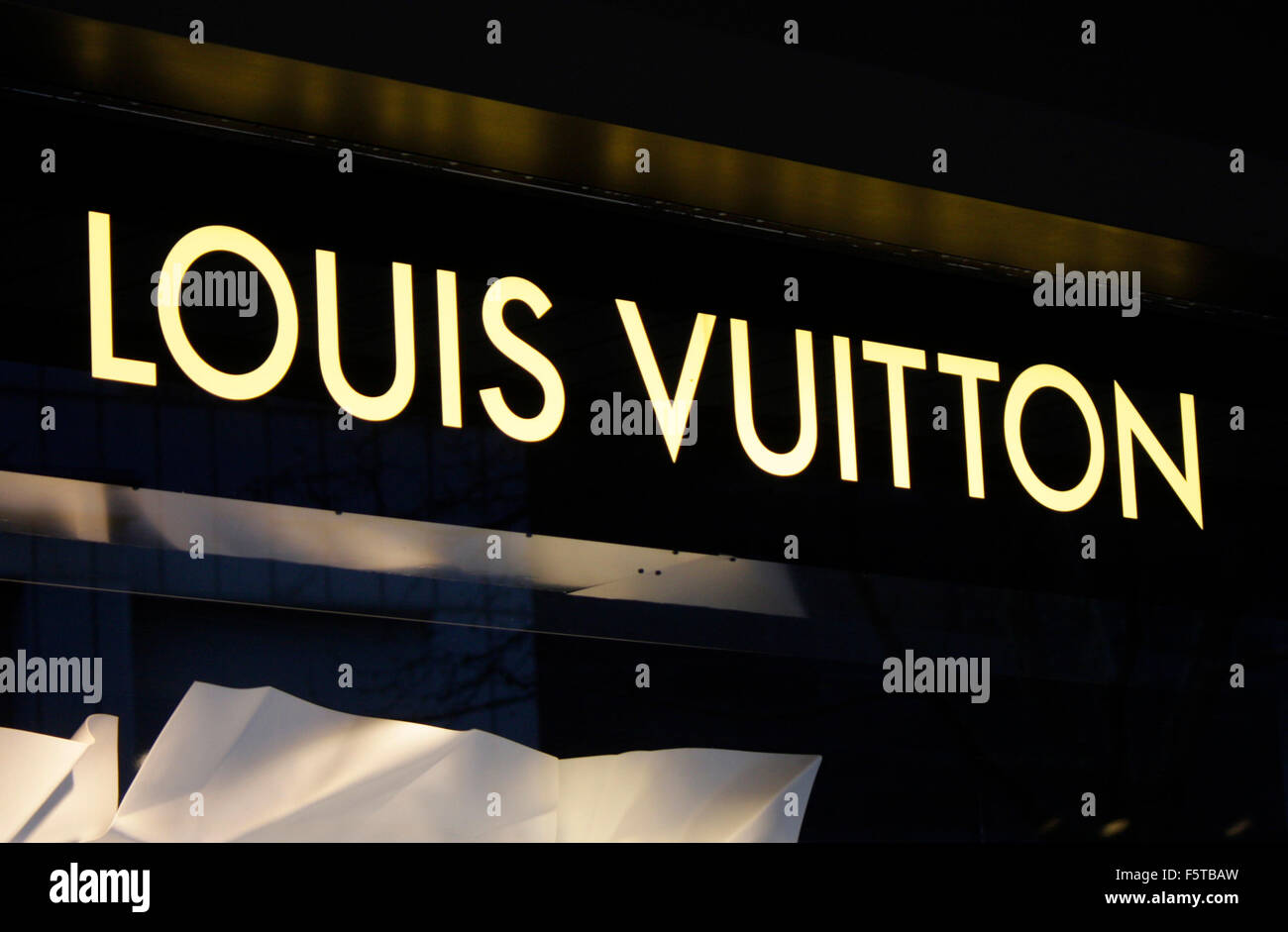 Markenname: 'Louis Vuitton', Berlin. Stock Photo
