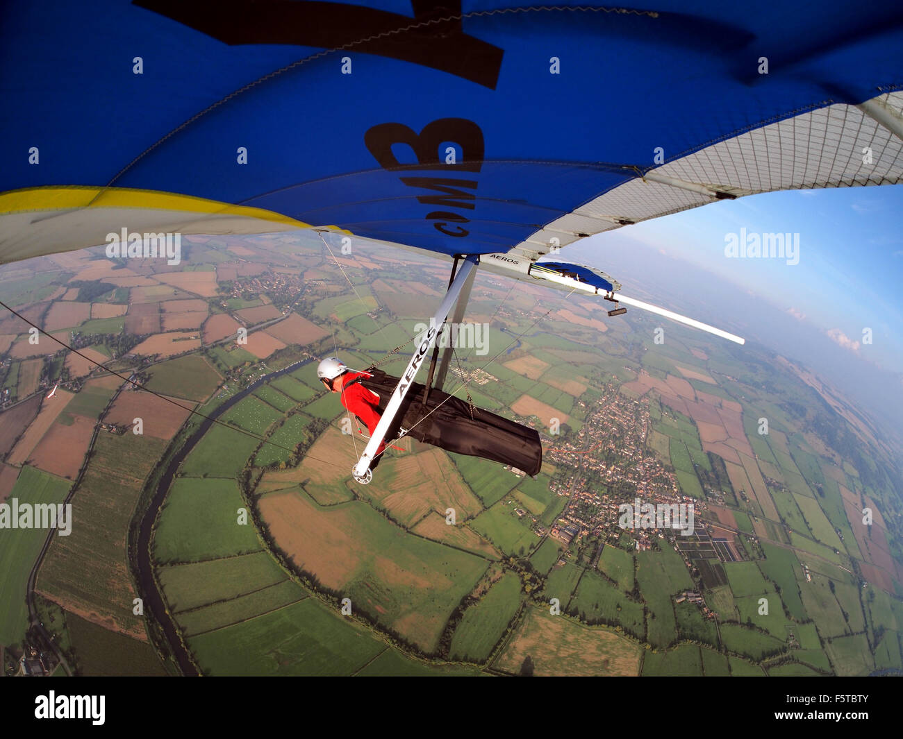 Hang gliding above Worcestershire UK Stock Photo Alamy