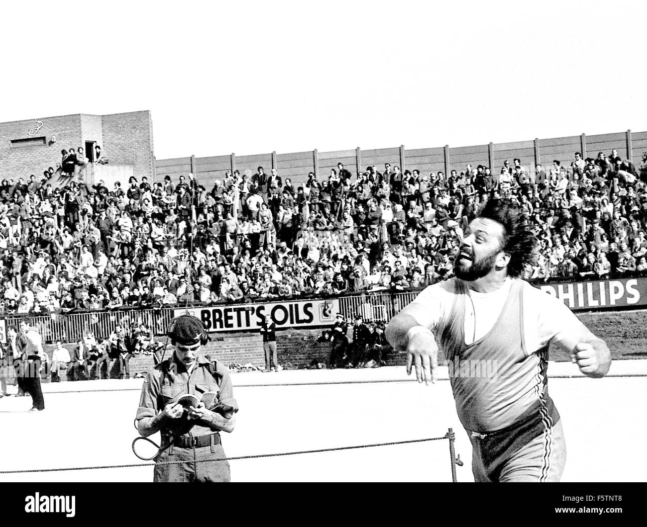Geoff Capes shot putter throwing at the Mcewan Gateshead Games 1970's Stock Photo
