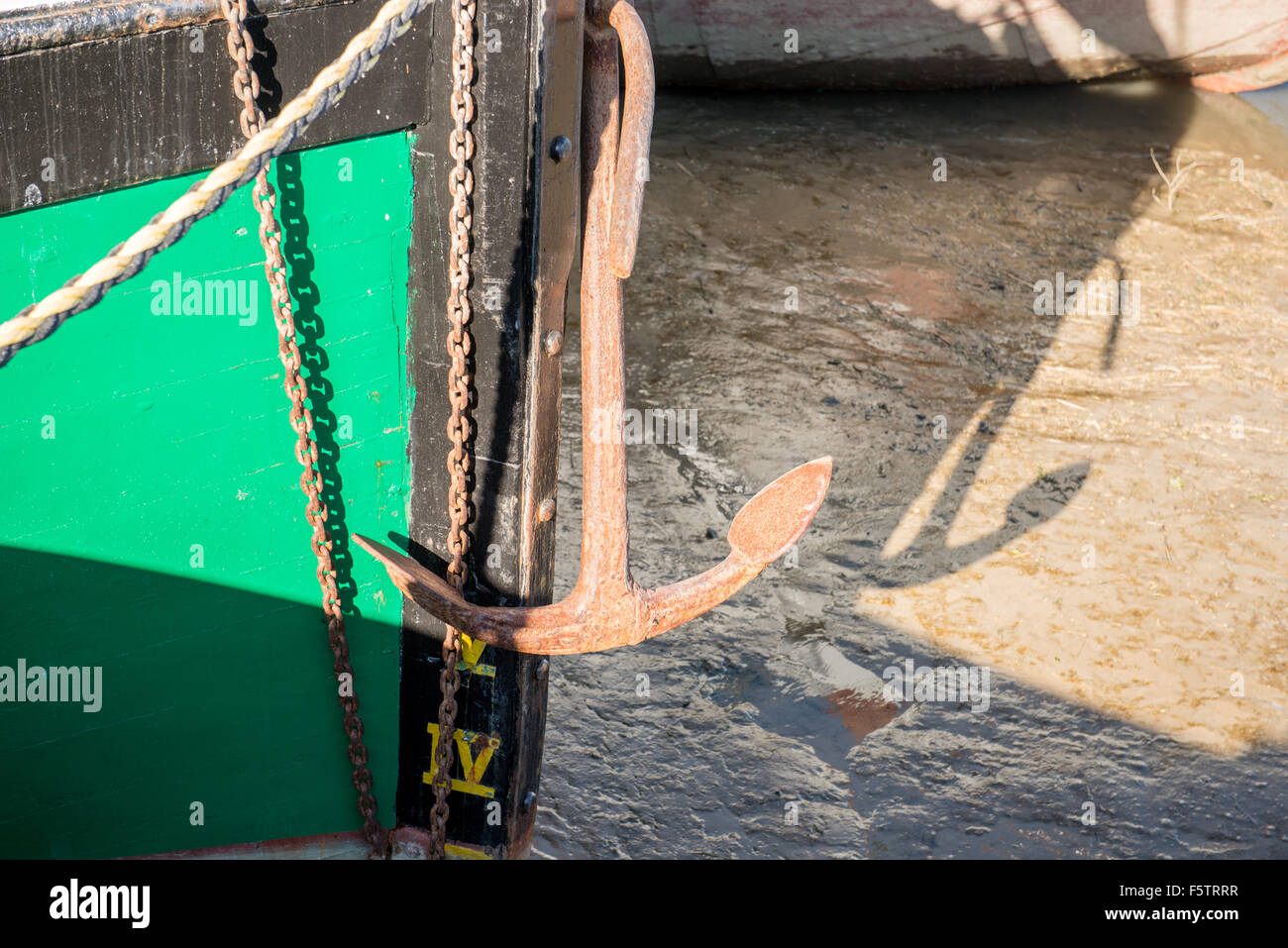 Anchor weight hi-res stock photography and images - Alamy