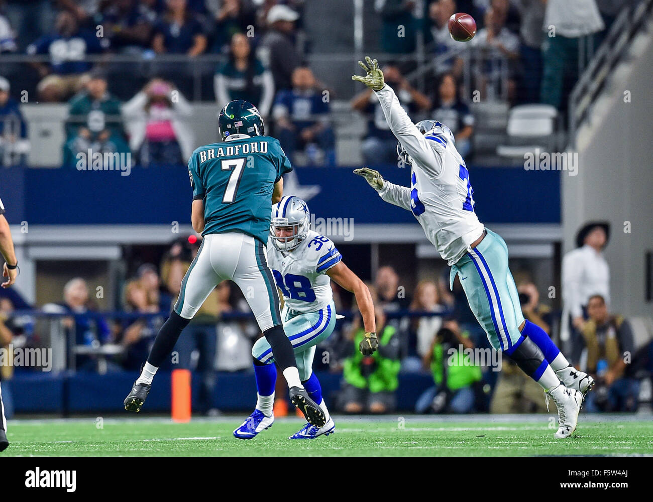 November 08th, 2015:.Philadelphia Eagles quarterback Sam Bradford (7 ...