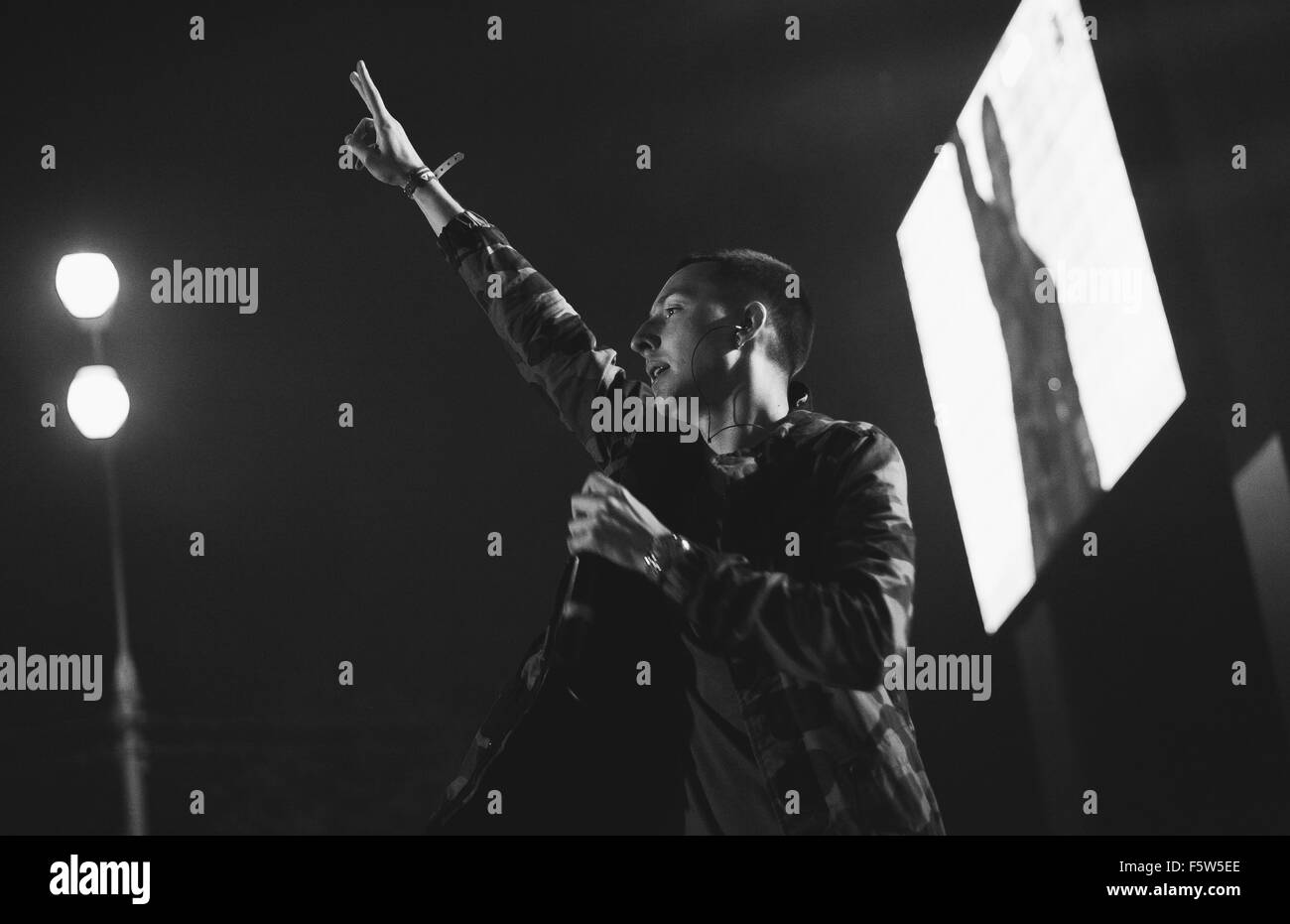 MOSCOW, RUSSIA - 5 SEPTEMBER, 2015 : Russia rapper Nel warming up ...