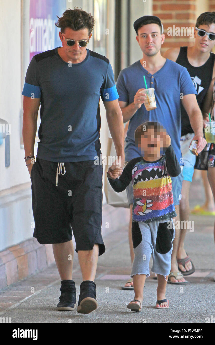 Orlando Bloom Son Flynn And Father Colin Out And About In Malibu Stock Photo Alamy