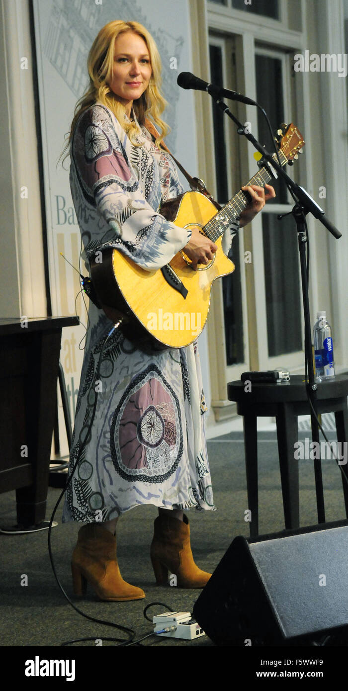 Jewel promoting her new book 'Never Broken Songs Are Only Half the