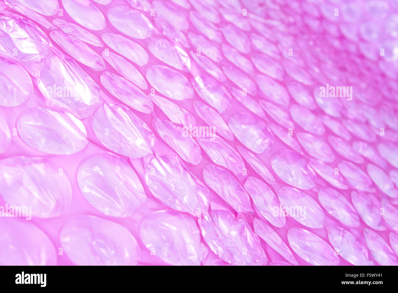 Pink bubble wrap hires stock photography and images Alamy