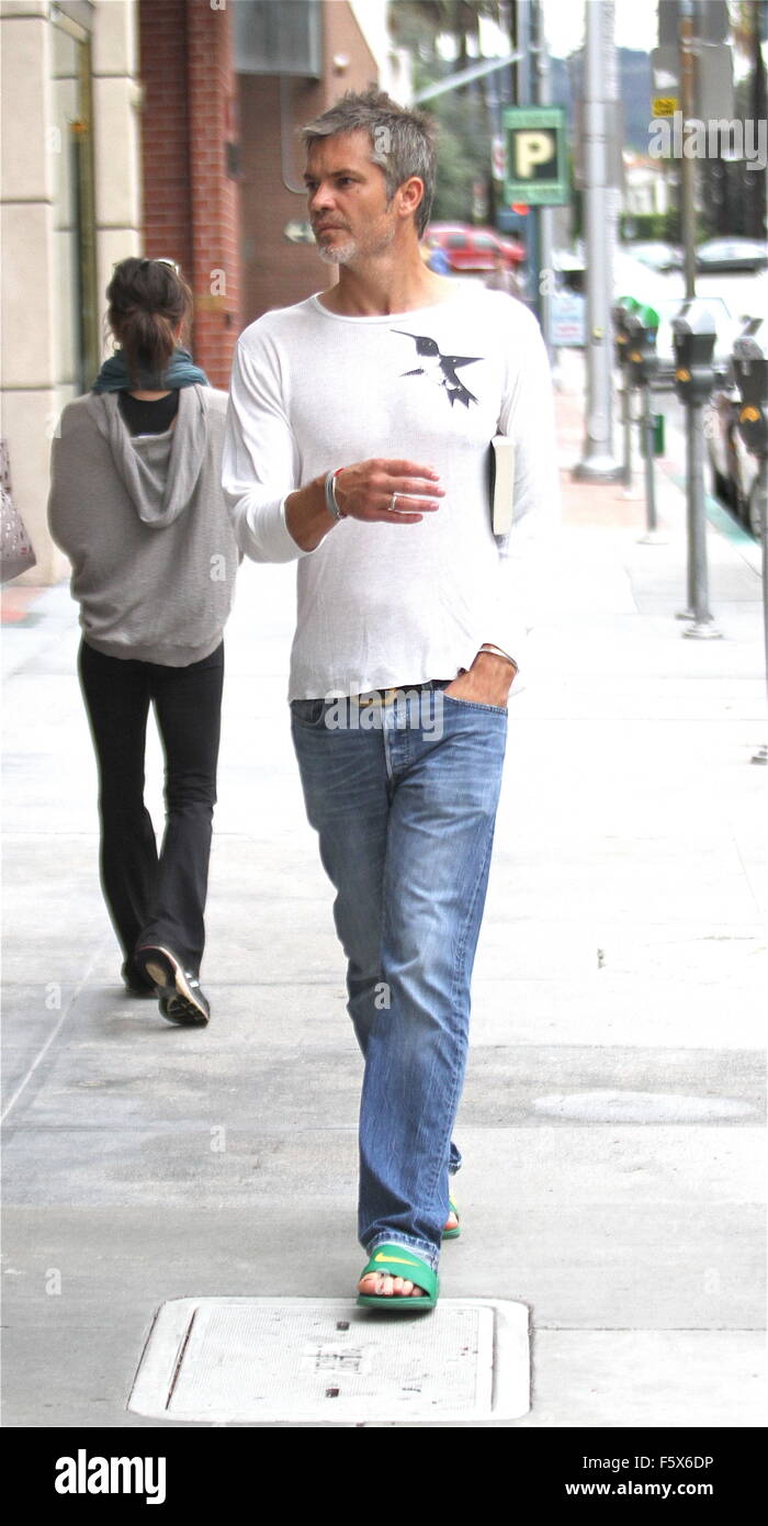 Grey Haired Timothy Olyphant Goes Shopping In Beverly Hills Sporting Stock Photo Alamy