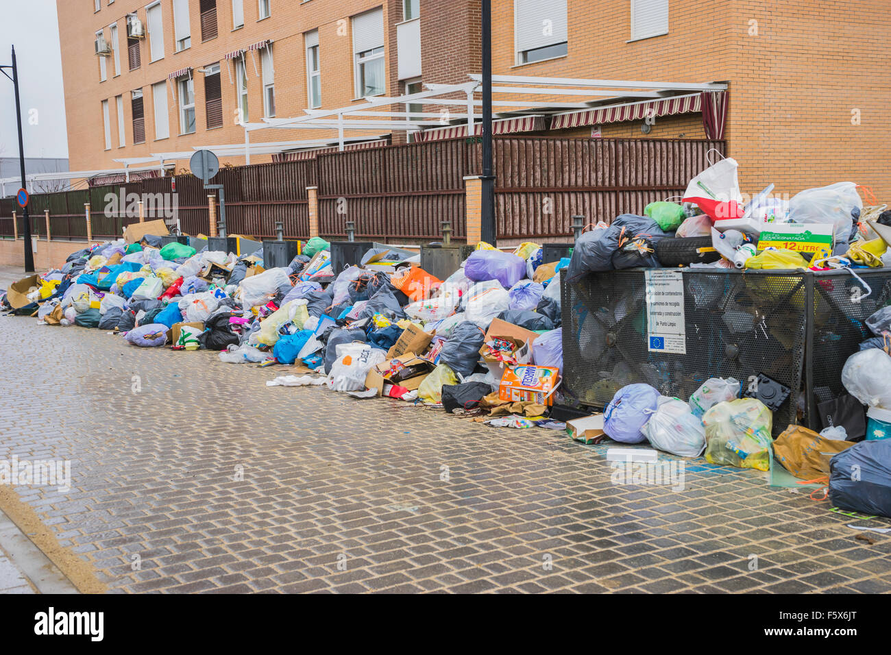 тко санкт петербург. мусор в петербурге 2022. инфографика мусор. мусор строительные бытовые отходы. экосервис вывоз мусора.