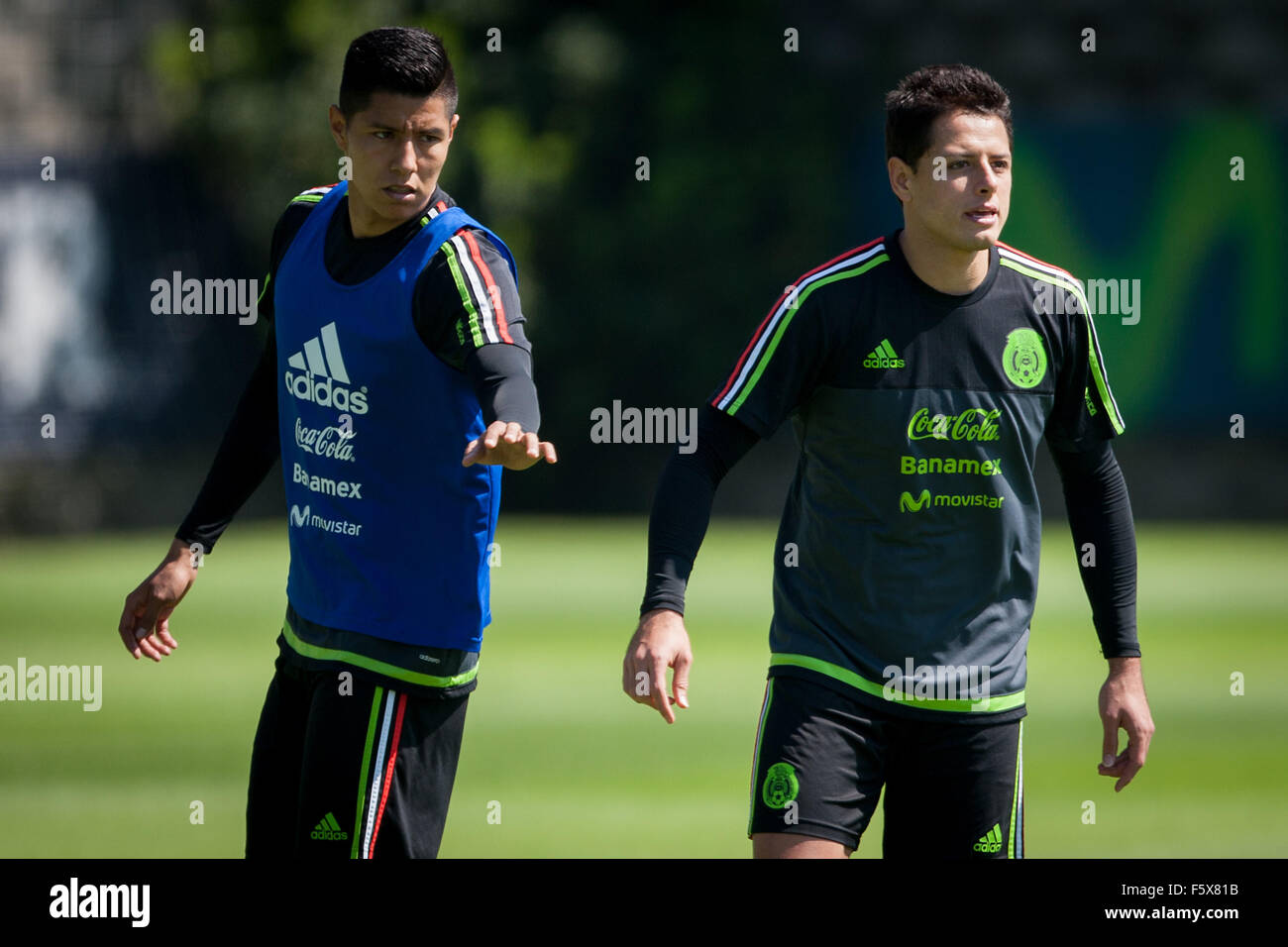 Mexico City, Mexico. 9th Nov, 2015. Mexico's national soccer team players Javier Hernandez (R) and Hugo Ayala take part in a training session in Mexico City, capital of Mexico, on Nov. 9, 2015. Mexico will play against El Salvador on Nov. 13, as part of the preliminary competition towards 2018 FIFA World Cup. © Pedro Mera/Xinhua/Alamy Live News Stock Photo