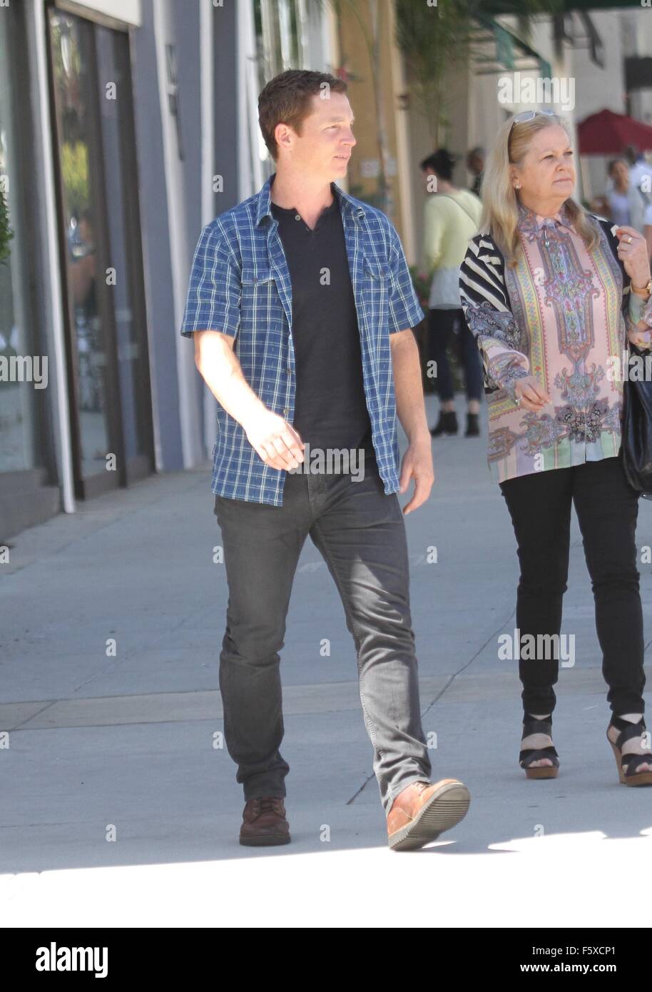 Southland star Shawn Hatosy out for lunch in Beverly Hills Featuring