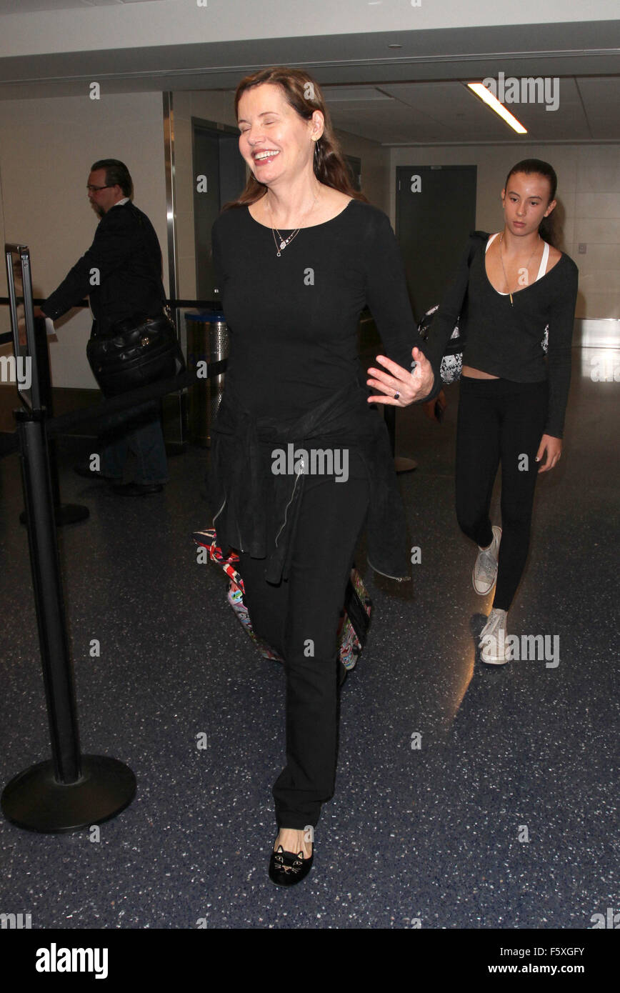 Geena davis arrives los angeles hi-res stock photography and images - Alamy
