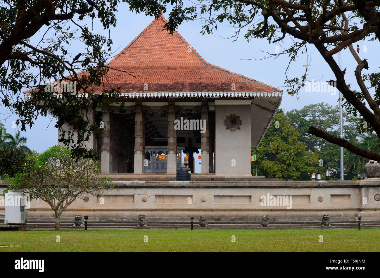 The Independence Memorial Monument in Cinnamon Gardens Colombo Sri Lanka Stock Photo