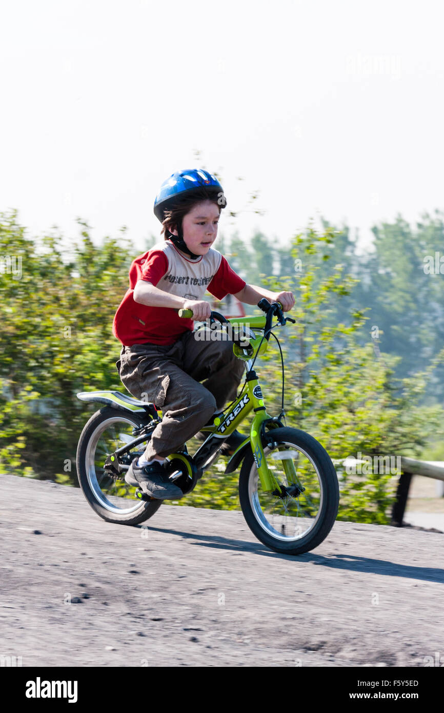 9 year old bike riding hi res stock photography and images Alamy