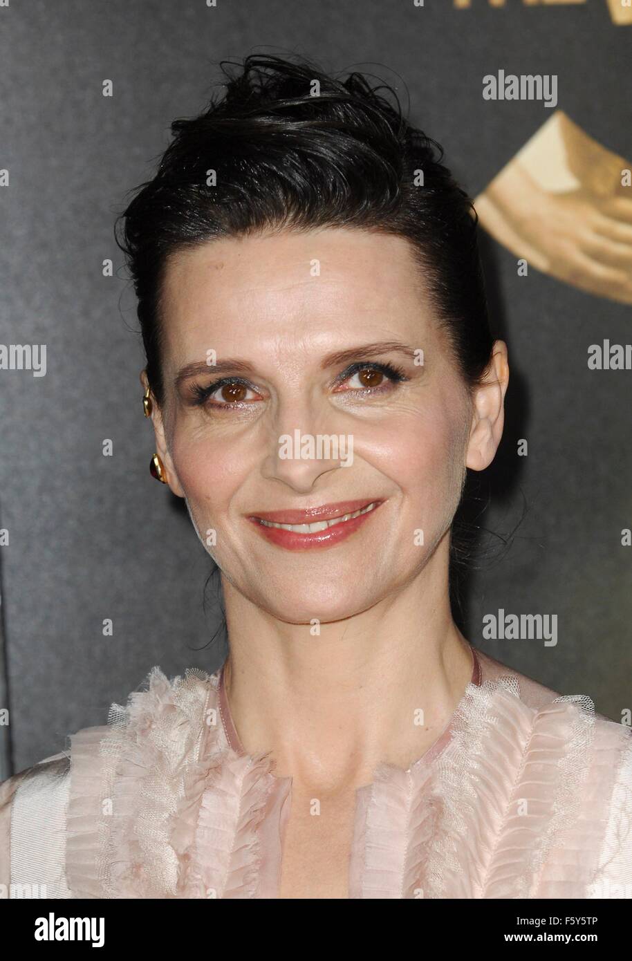 Los Angeles, CA, USA. 9th Nov, 2015. Juliette Binoche at arrivals for THE 33 Premiere at at AFI Fest, TCL Chinese 6 Theatres (formerly Grauman's), Los Angeles, CA November 9, 2015. Credit:  Elizabeth Goodenough/Everett Collection/Alamy Live News Stock Photo