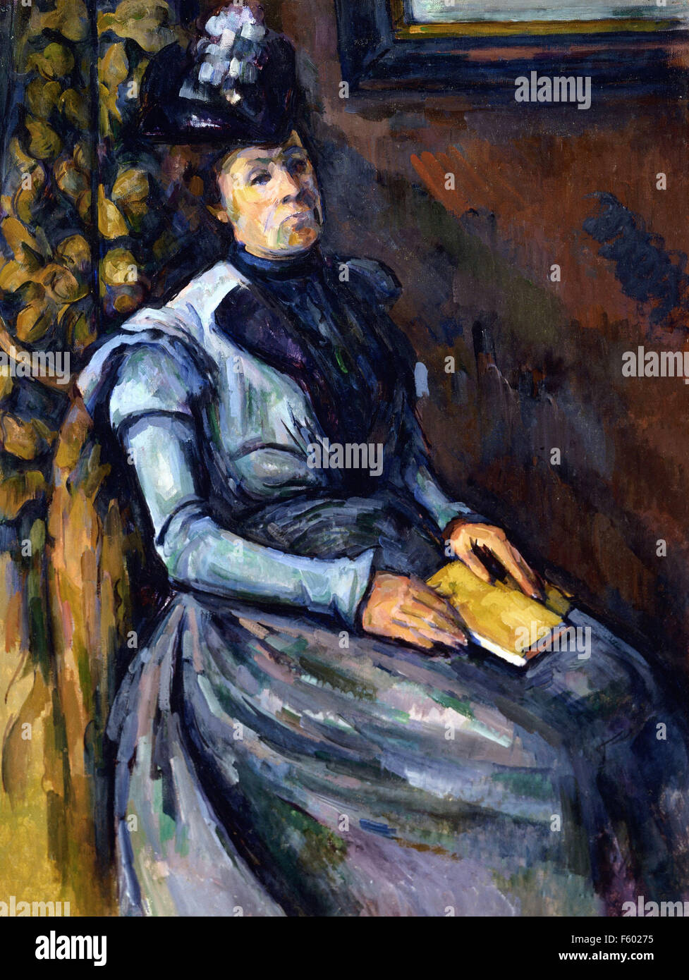 Seated woman hi-res stock photography and images - Alamy