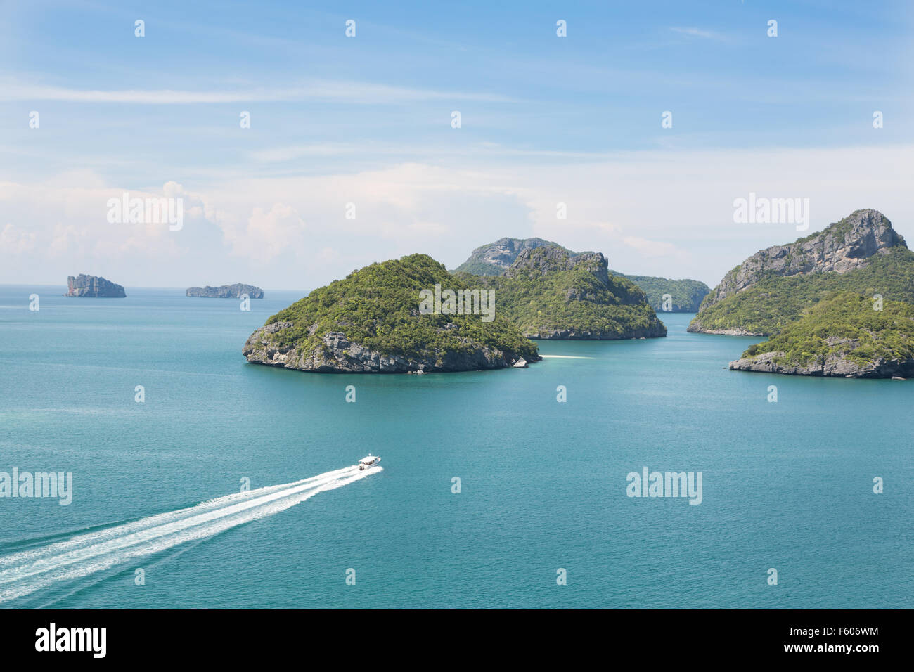 Ang Thong Marine National Park is an archipelago containing 42 stunning island near Ko Samui, Ko Tao and Ko Phan-Ngan in the gul Stock Photo