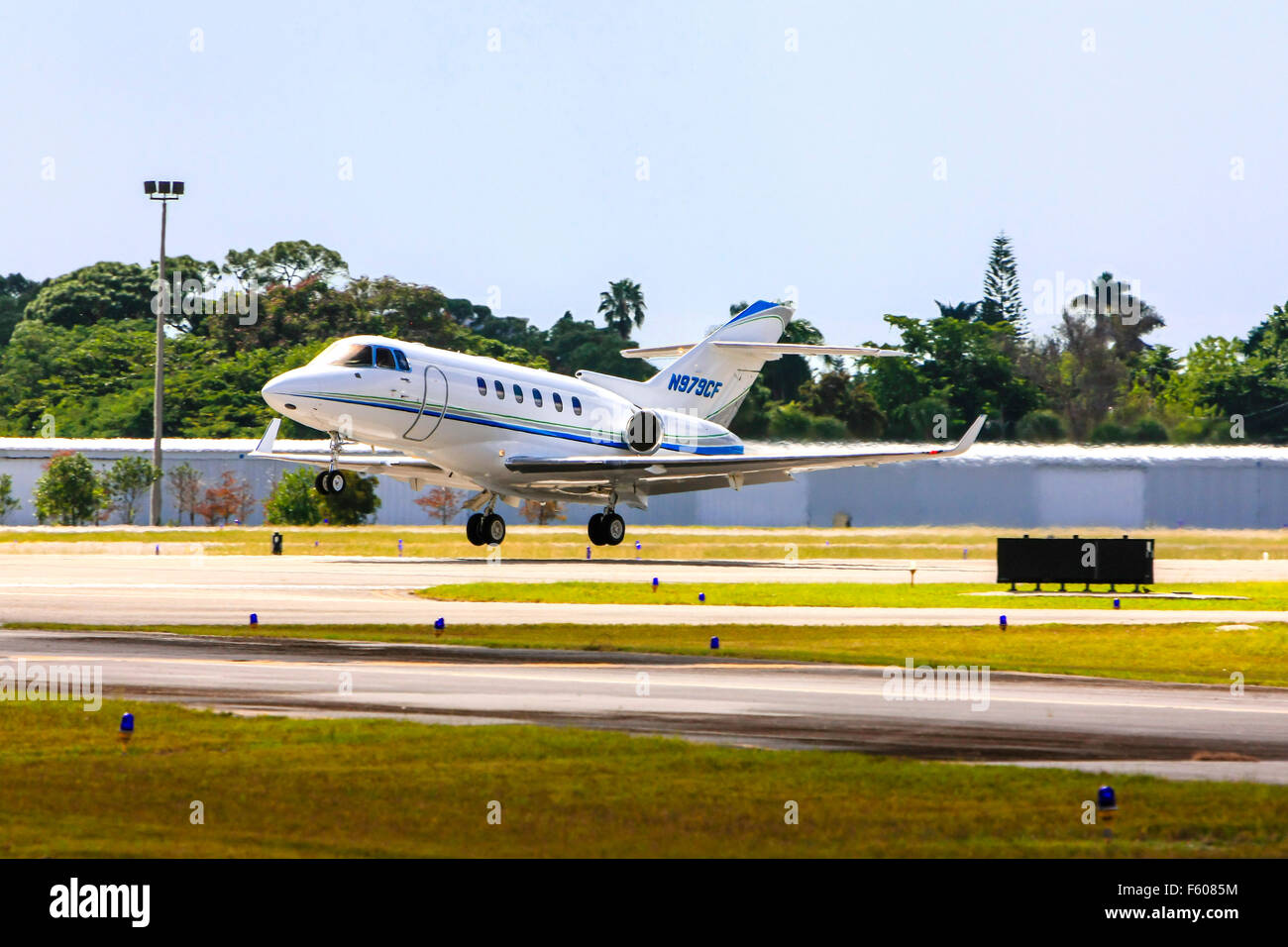 A Hawker Beechcraft 900XP Executive company jet Stock Photo Alamy