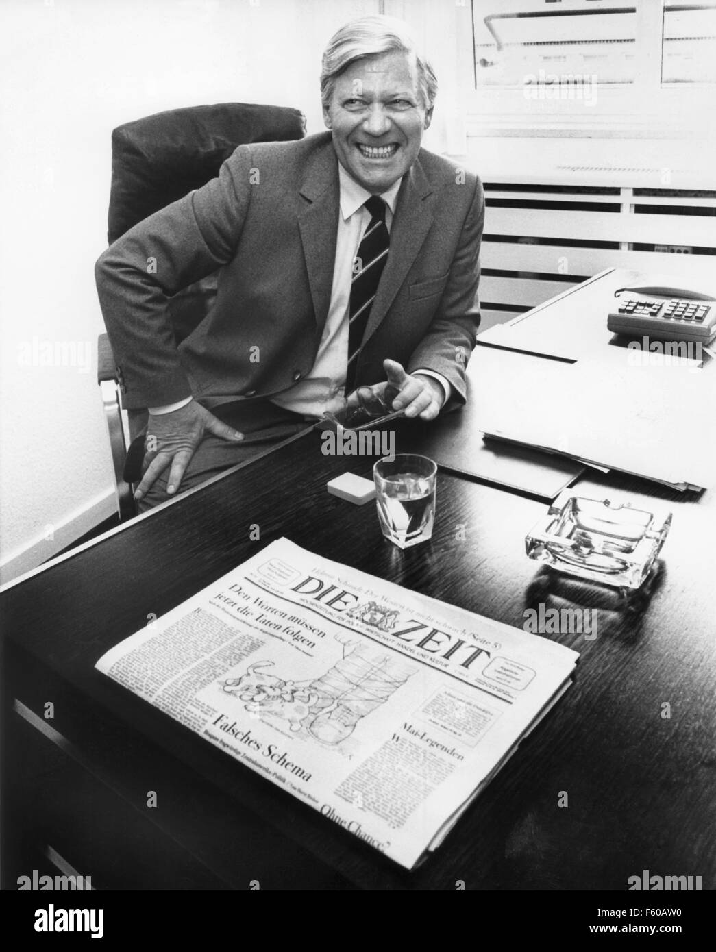Former Chancellor Helmut Schmidt, new co-editor of "Die Zeit" newspaper, at his office at Hamburg Pressehaus on 09 May 1983. Stock Photo