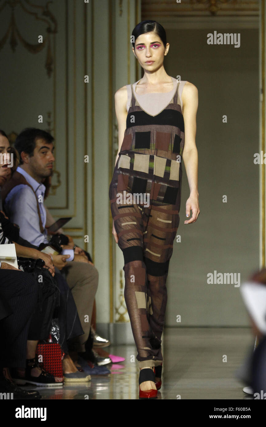 Milan Fashion Week Spring/Summer 2016 - Cividini - Catwalk Featuring ...