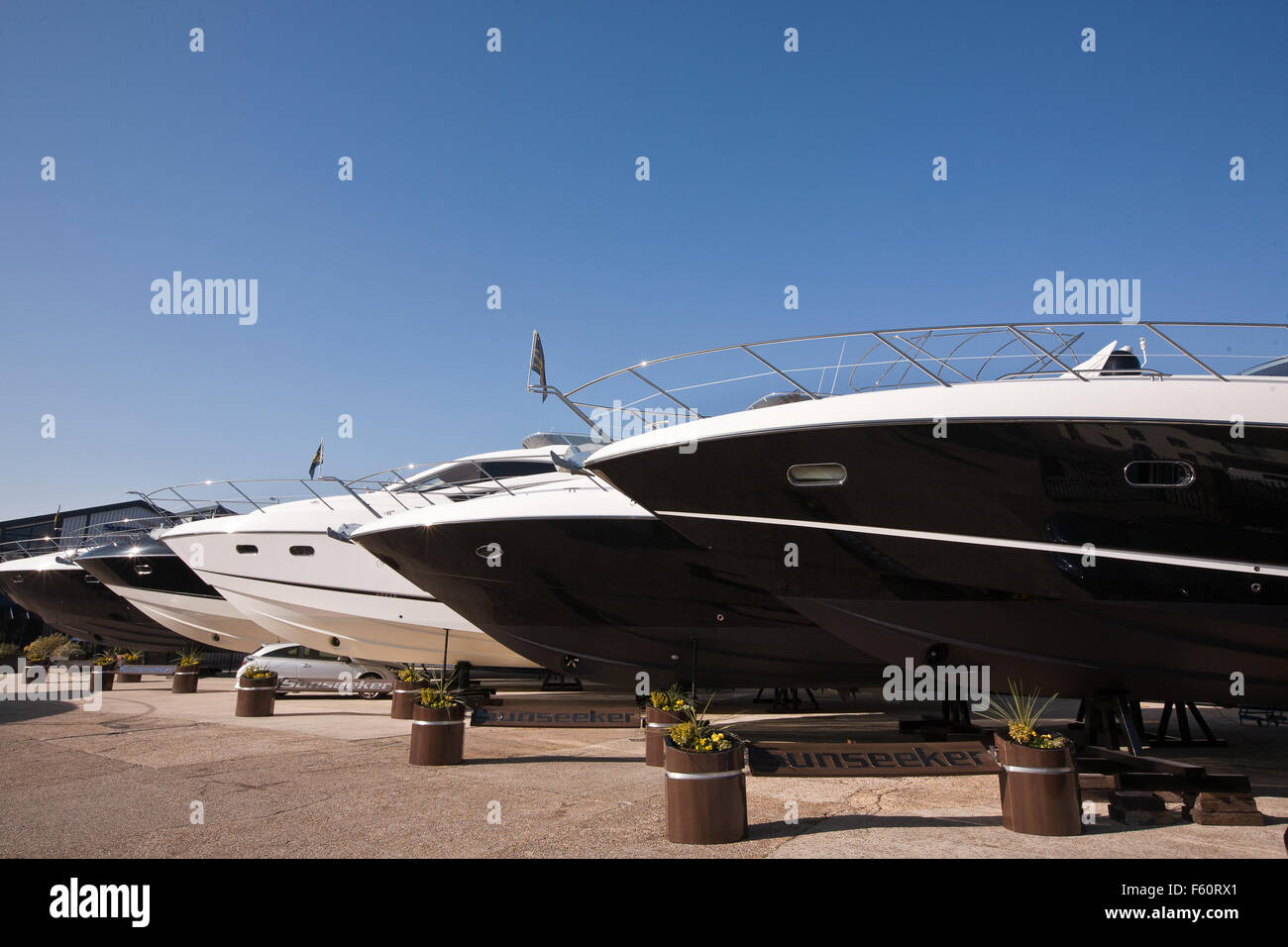 At sunseeker luxury cruiser boat headquarters in centre of poole hires