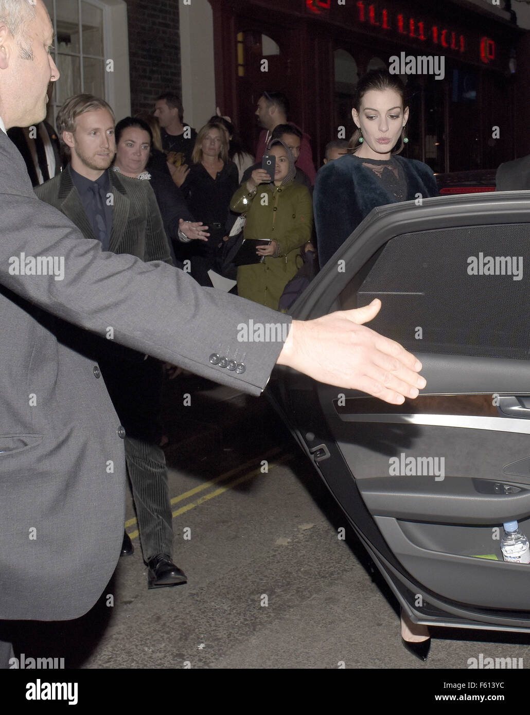 Anne Hathaway in Her Element, image size:1030x1390