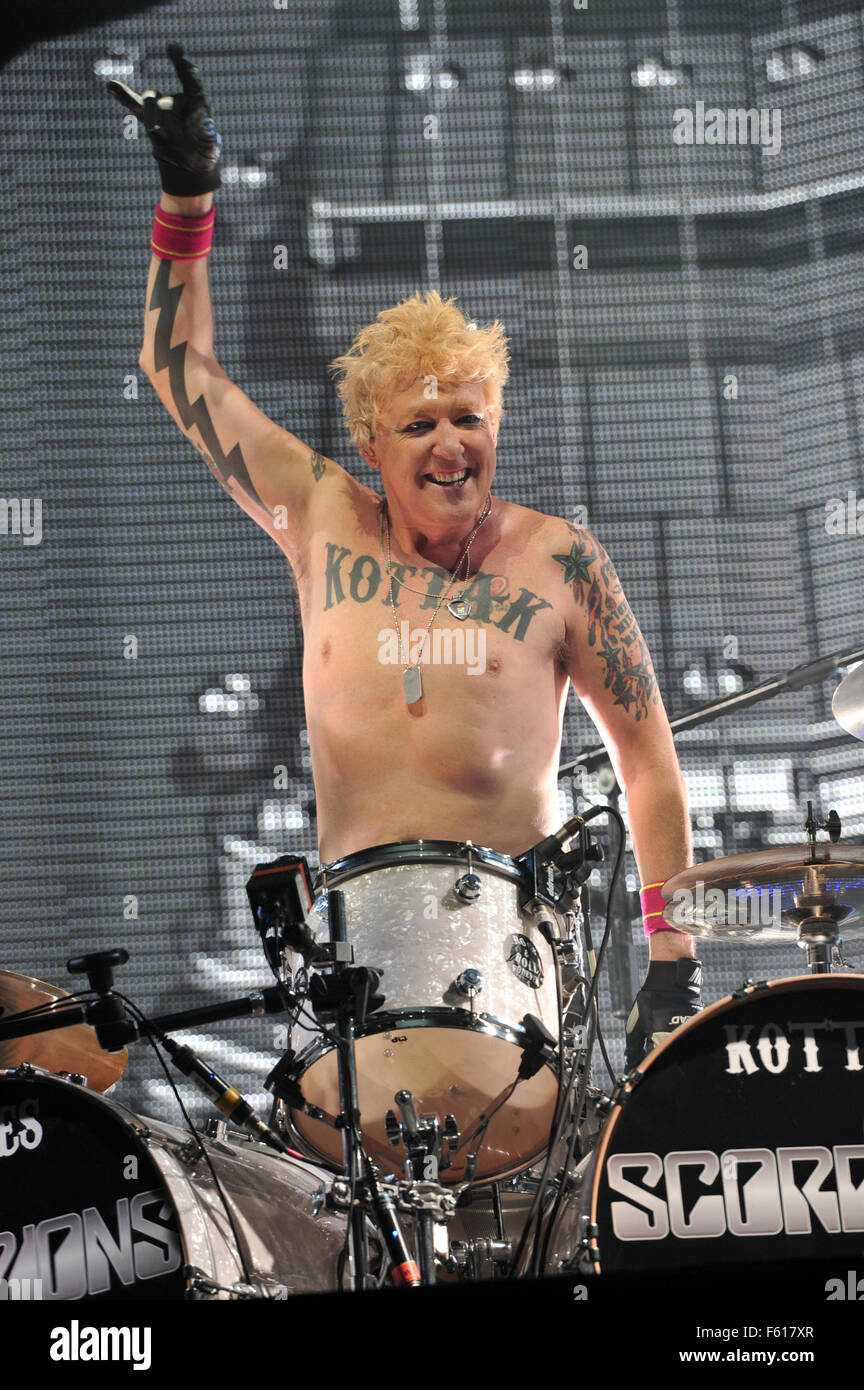 The Scorpions performing live in concert on their 50th anniversary tour.  Featuring: James Kottak Where: Rosemont, Illinois, United States When: 27 Sep 2015 Stock Photo