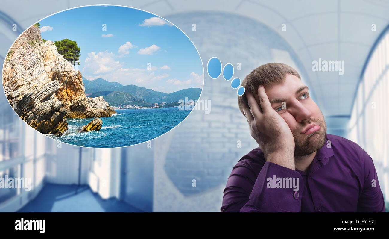 Девушка мечтает о свадьбе. Пара мечтает. Мужчина и женщина в интерьере. Мечтаете о квартире. Мечтаю о доме.