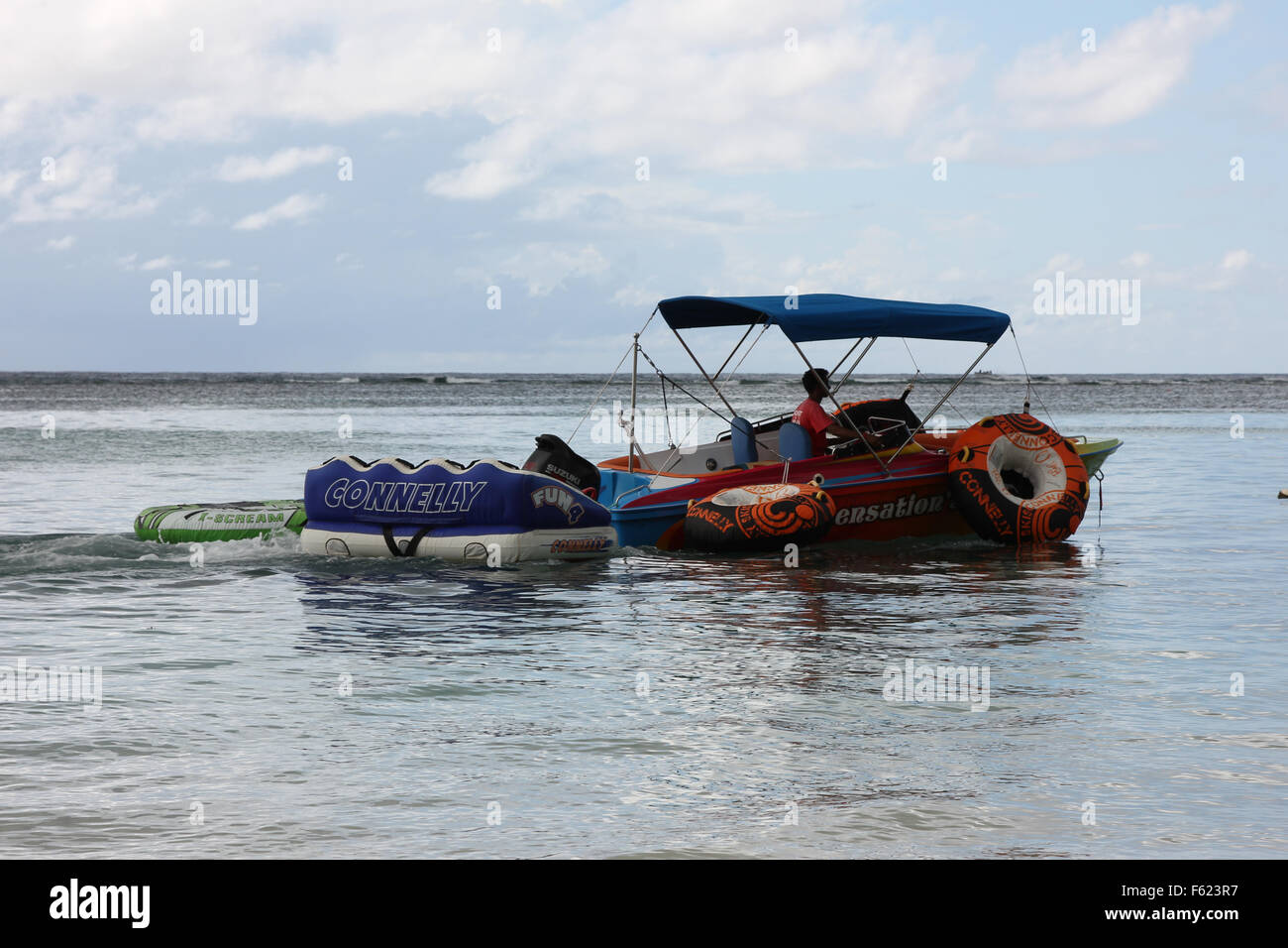 Boat drives hi-res stock photography and images - Alamy