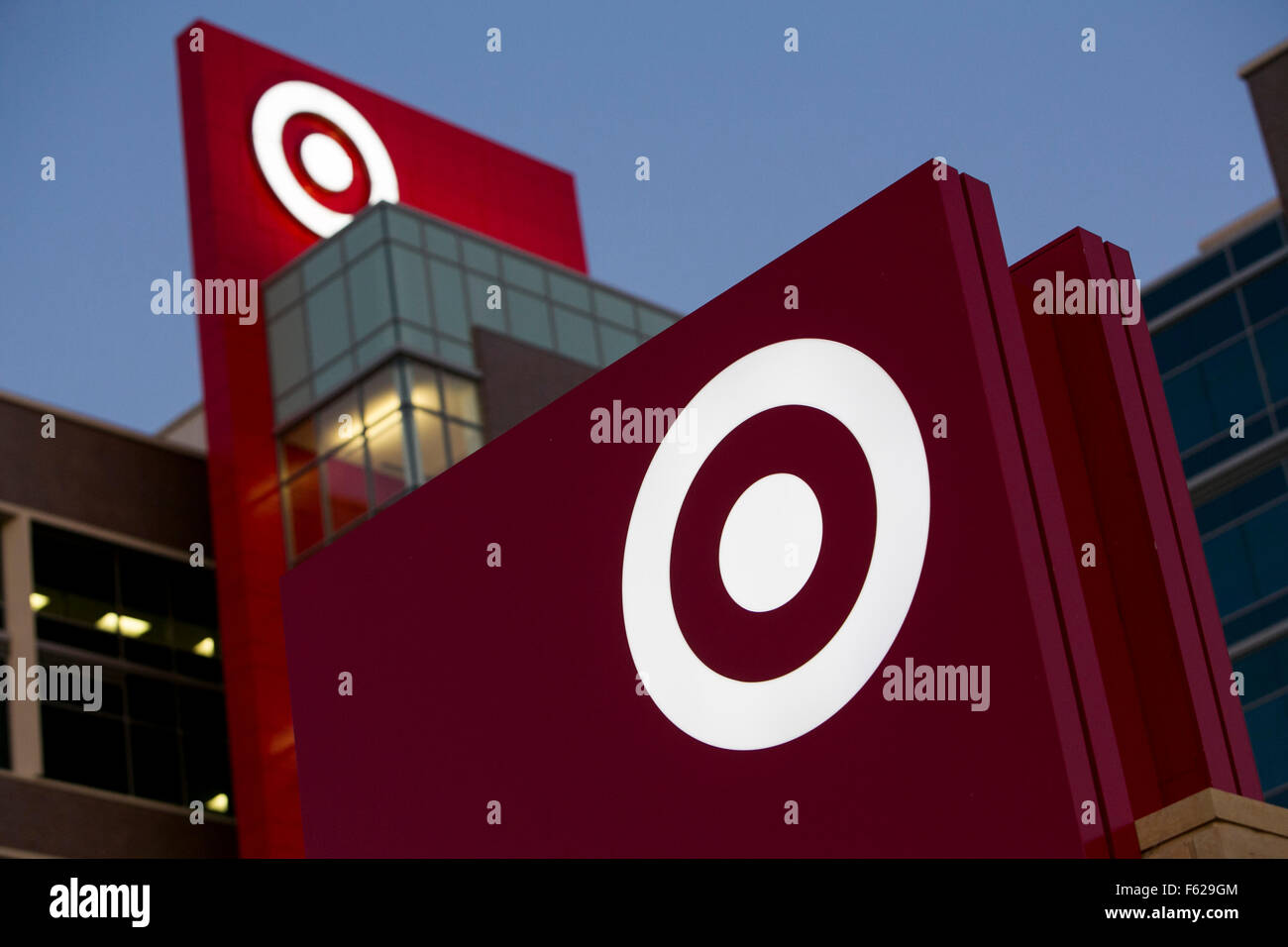 Target logo hires stock photography and images Alamy