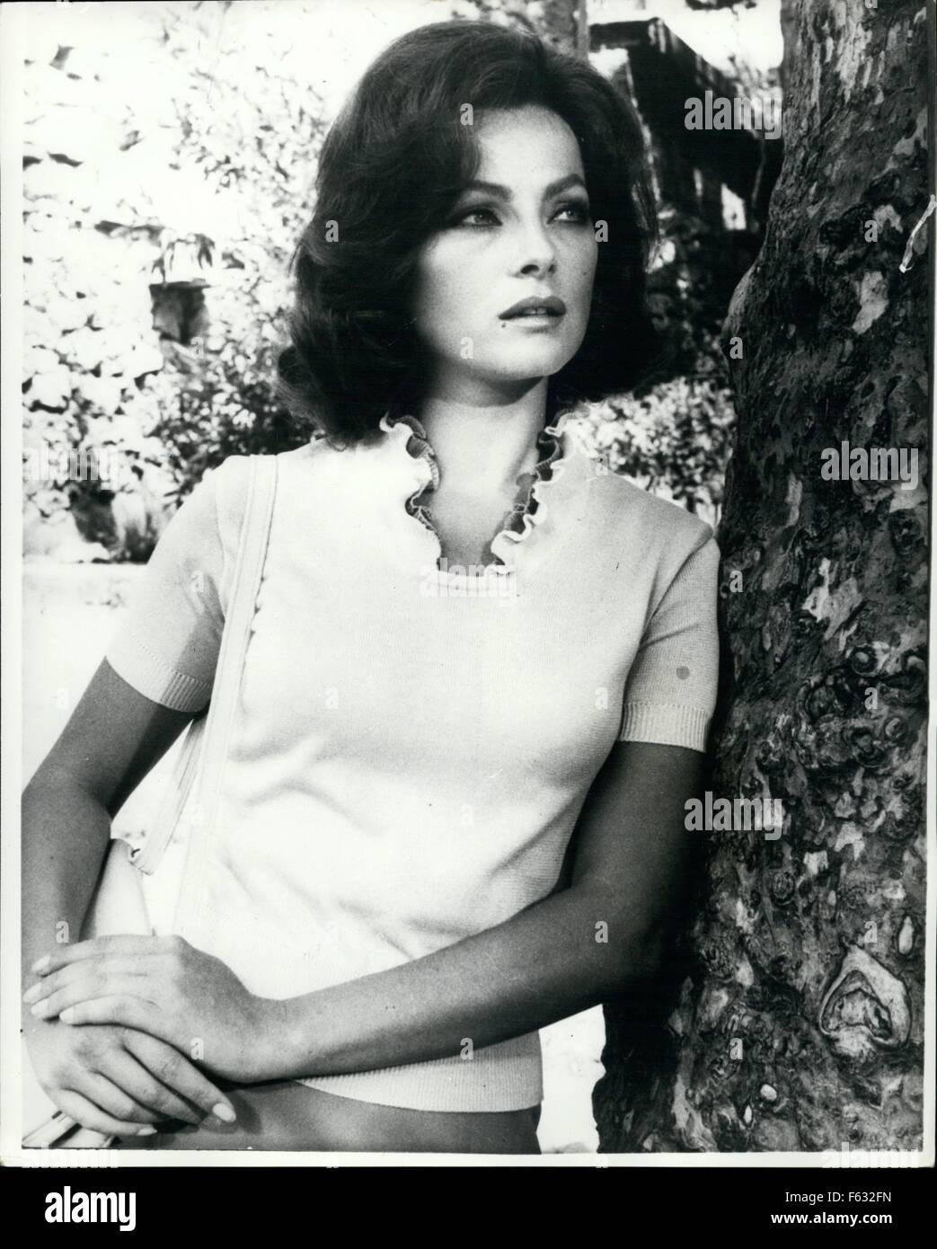 1972 - The Lovely Virna Lisi - Bruenette; The wine of the village is at stake, the life of her sweetheart is in peril in The secret of Santa Vittoria but lovely Virna LIsi, now on the screen as a brunette instead of a blonde, uses her famous charms as her weapons of defense. She plays the role of Caterina Malatsta, the countess with a tarnished reputation. © Keystone Pictures USA/ZUMAPRESS.com/Alamy Live News Stock Photo