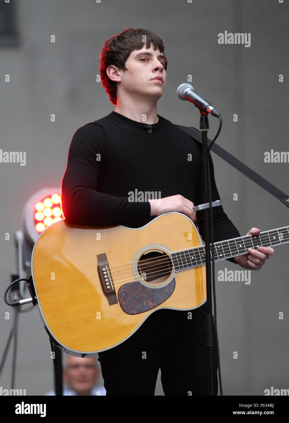 Jake Bugg outside the BBC in London, 2014 Stock Photo