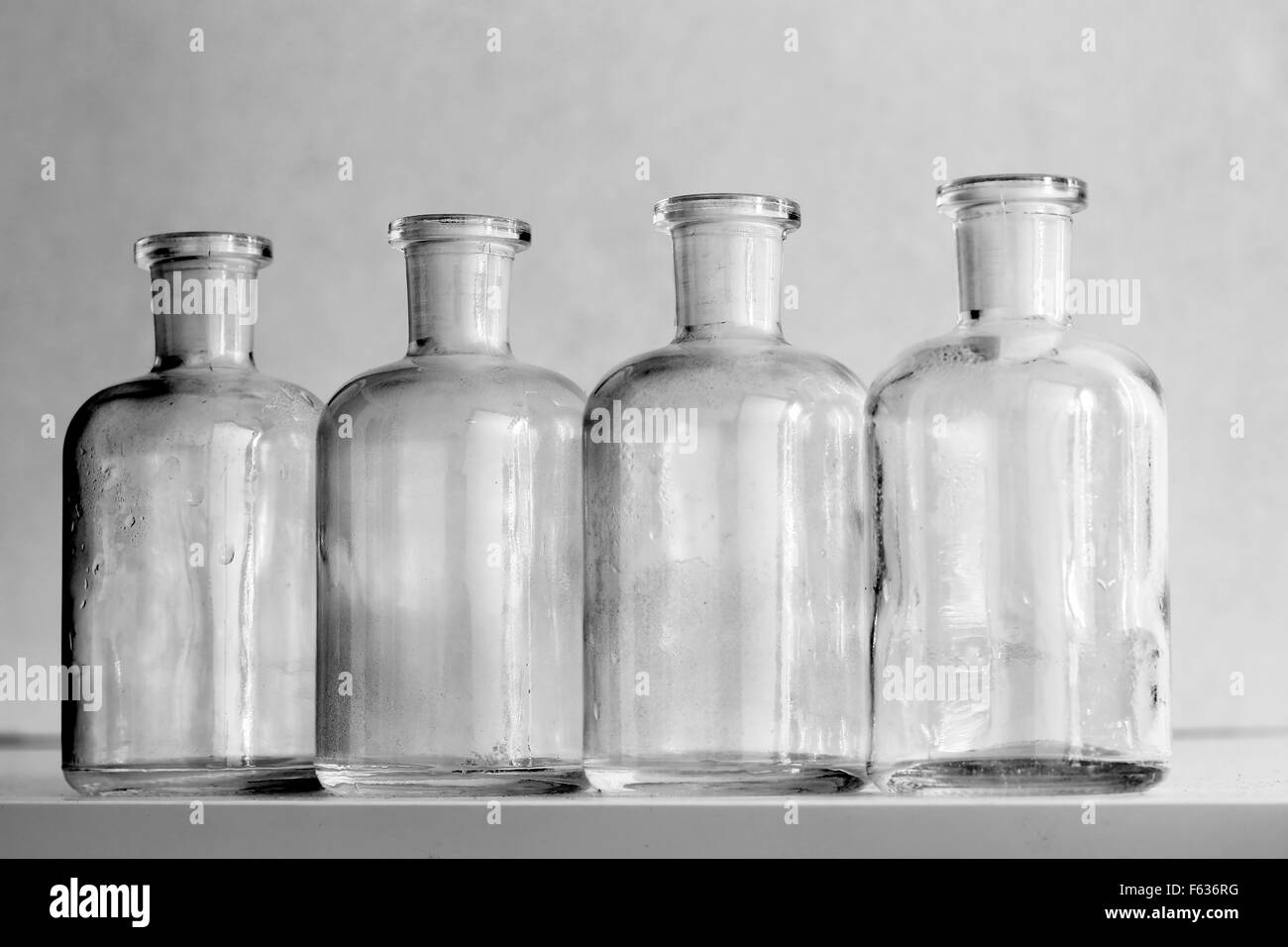 Little bottles medicine bottles Stock Photo Alamy