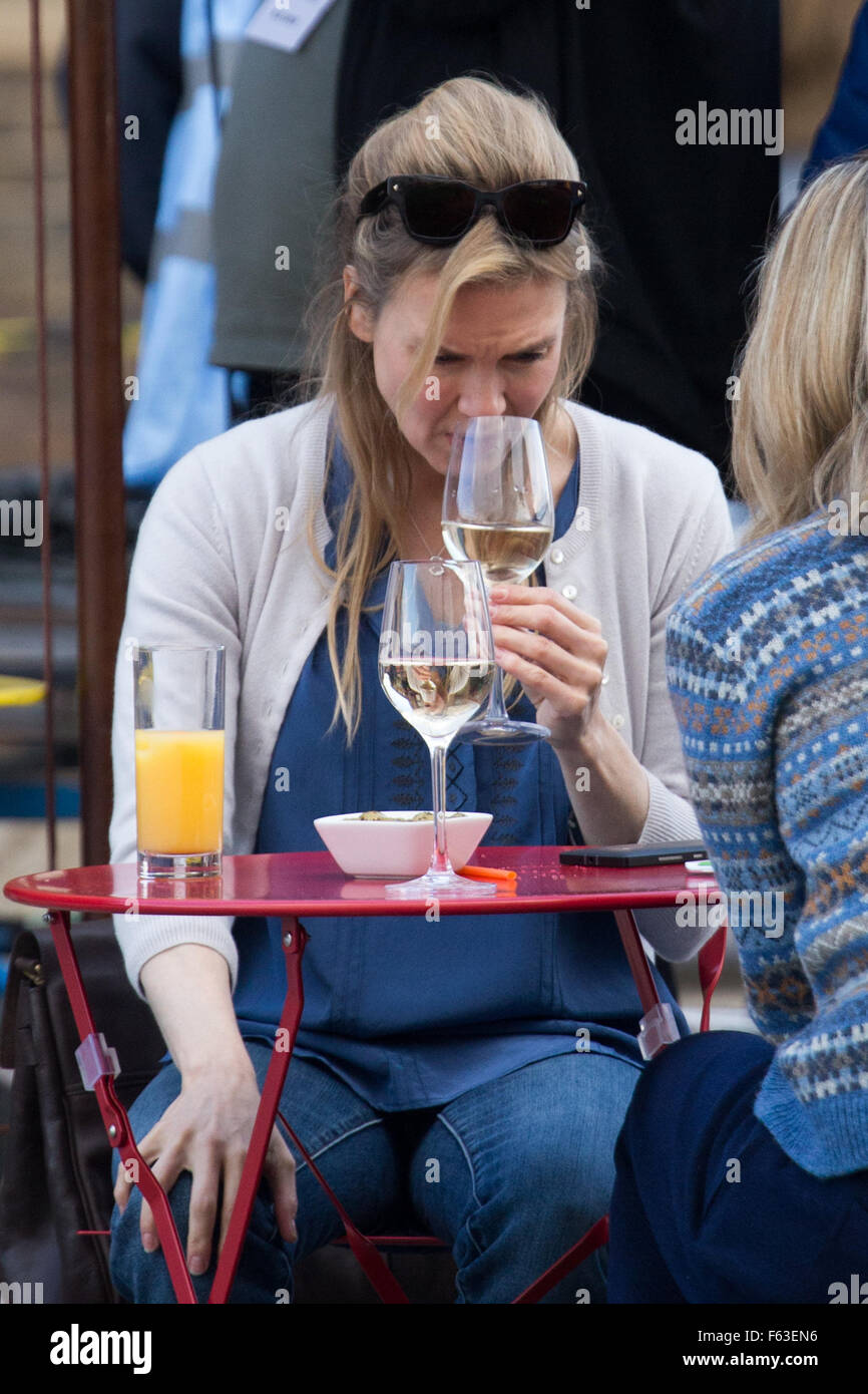 Renee Zellweger filming the new Bridget Jones film 'Bridget Jones's