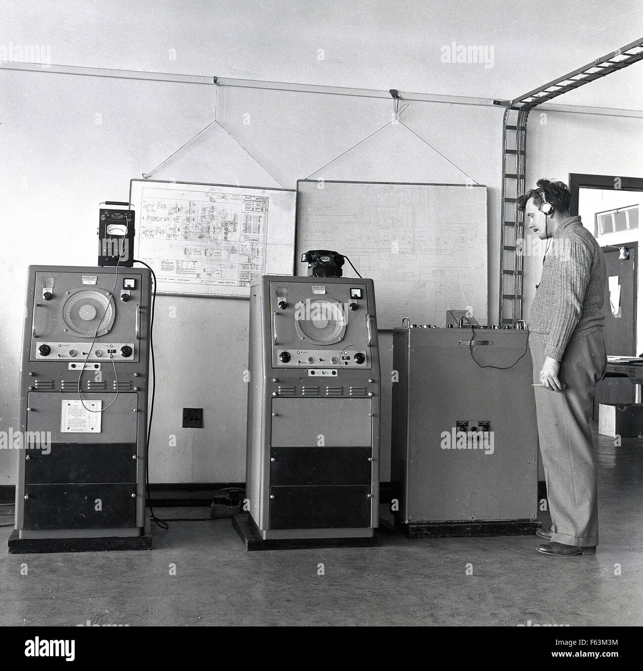 1950s historical picture of the era's early data processors or