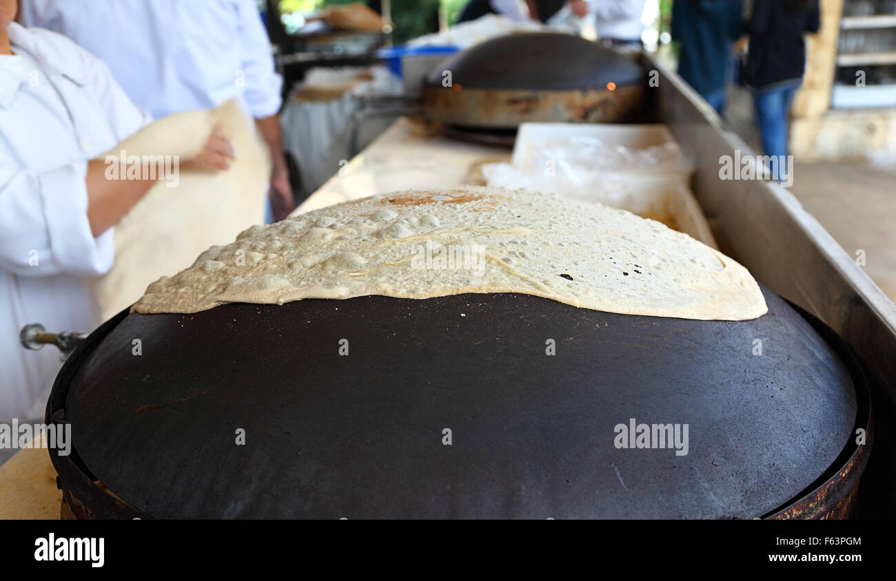 Traditional Lebanese Flatbread Oven, The Saj Stock Photo - Alamy