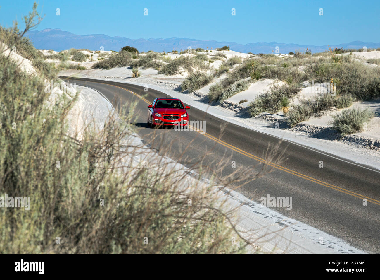 Alamogordo, New Mexico A road through White Sands National Monument