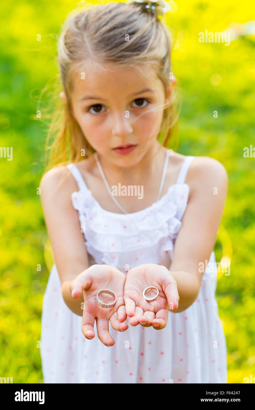 Hands and rings hires stock photography and images Alamy
