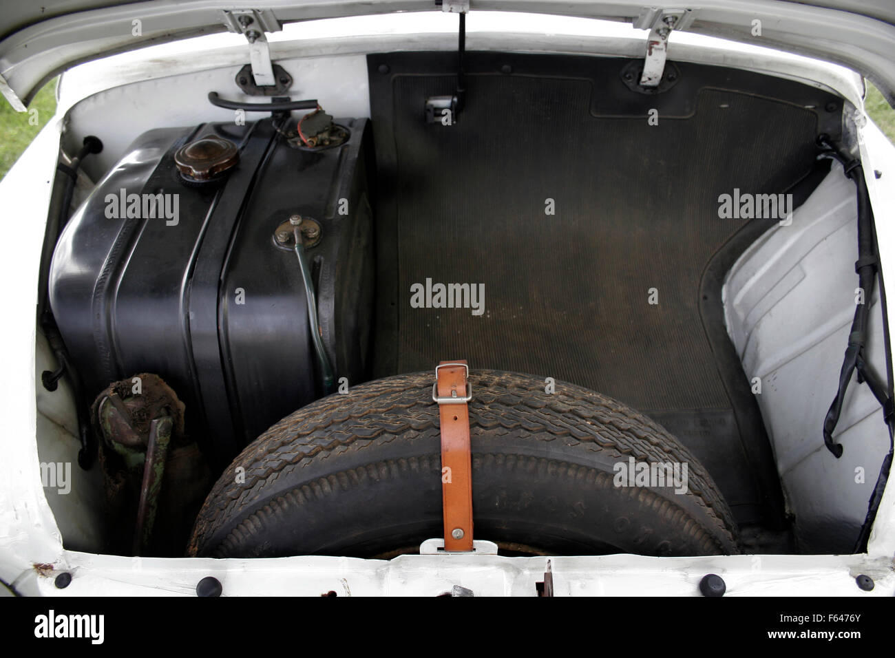 Seat 600, made in Spain under Fiat license. Tank and replacement wheel  Stock Photo - Alamy