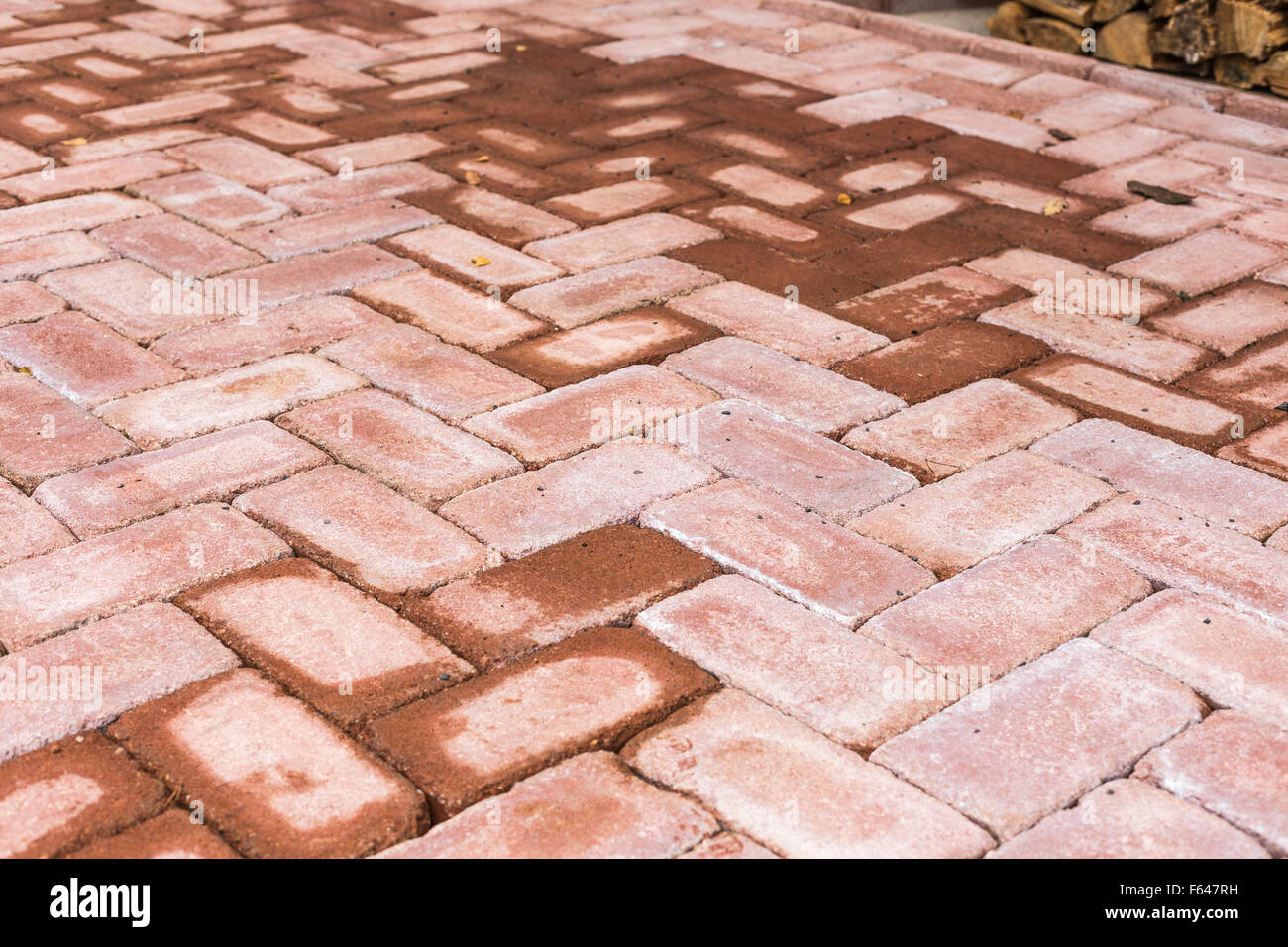 Interlocking paving stones hires stock photography and images Alamy