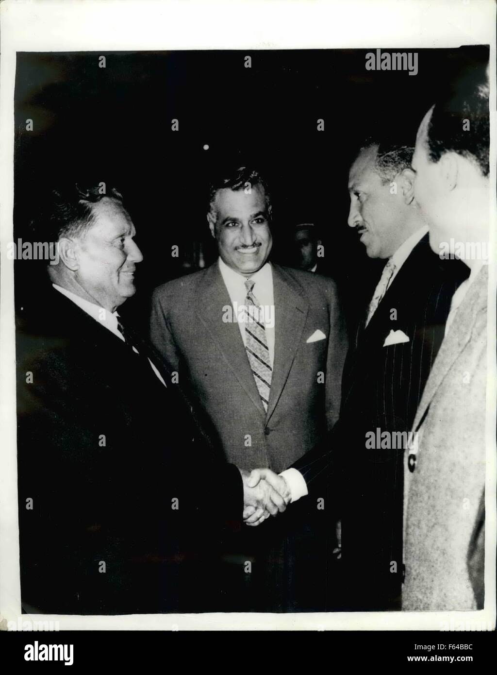 1956 - Mr. Robert Menzies meets President Gamal Abdel Nasser of Cairo ...