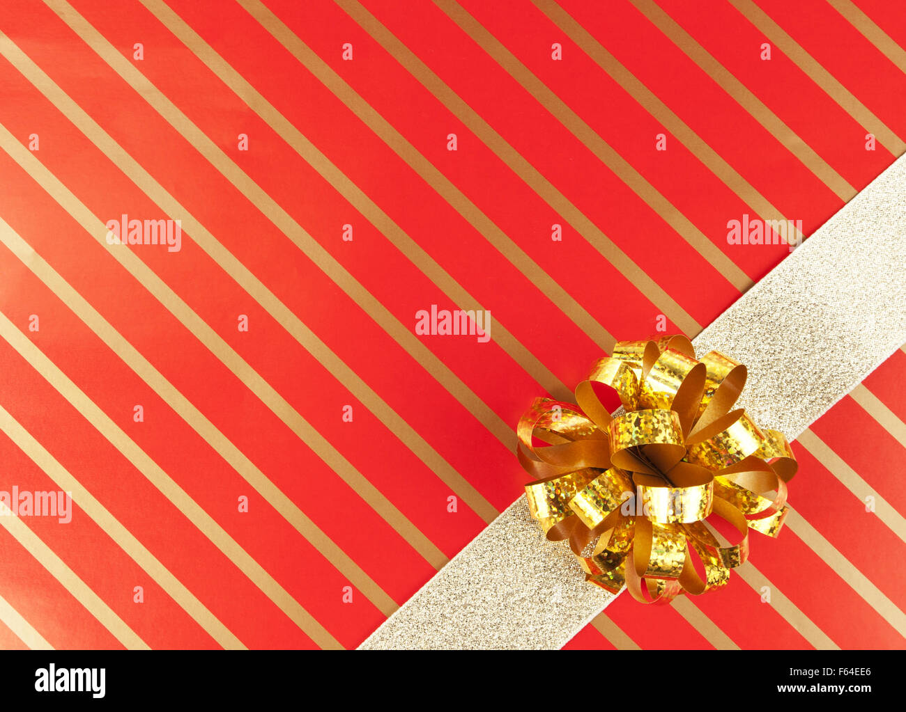 Striped bow hi-res stock photography and images - Alamy