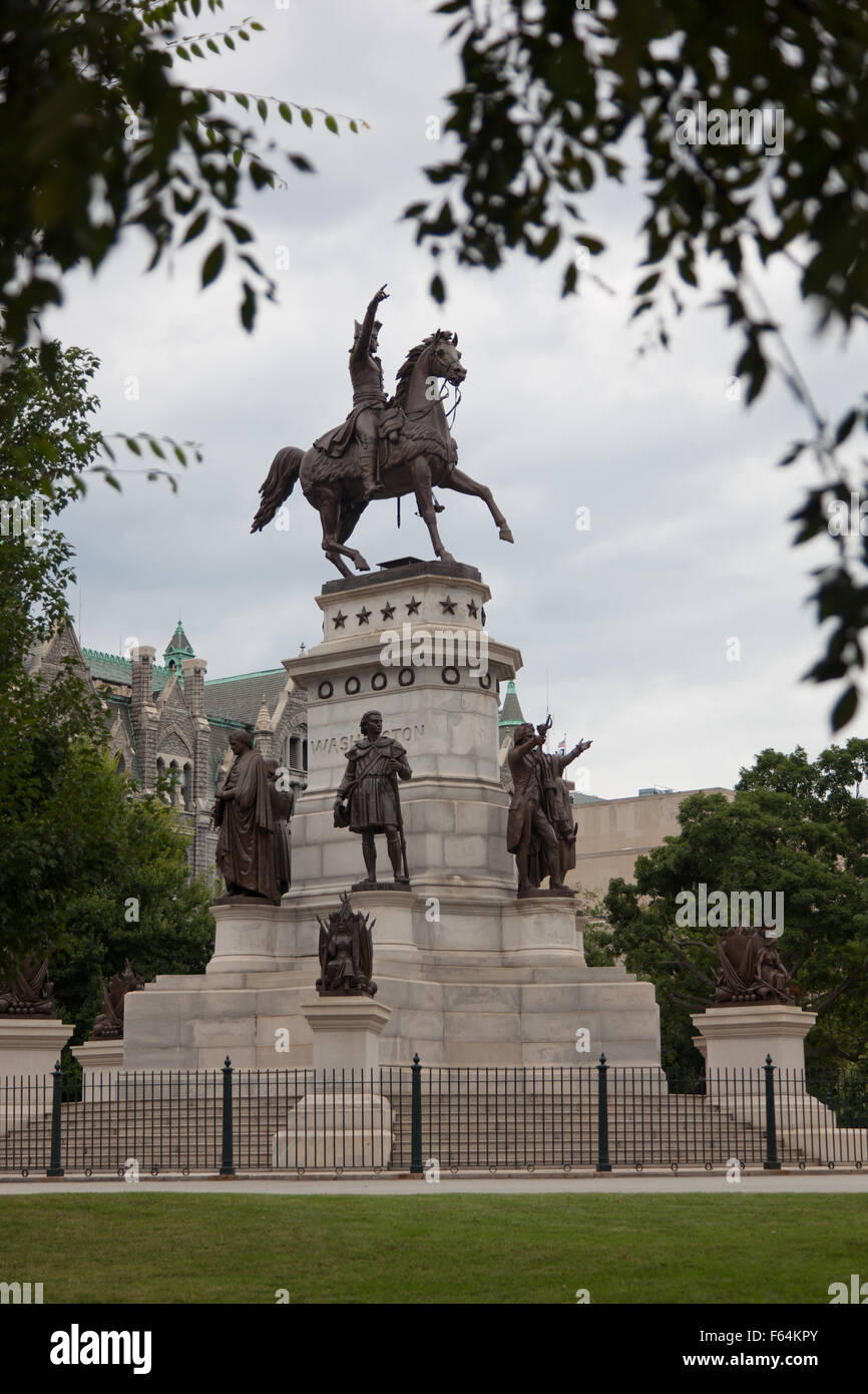 Washington Monument at the capital building in Richmond, Virginia Stock