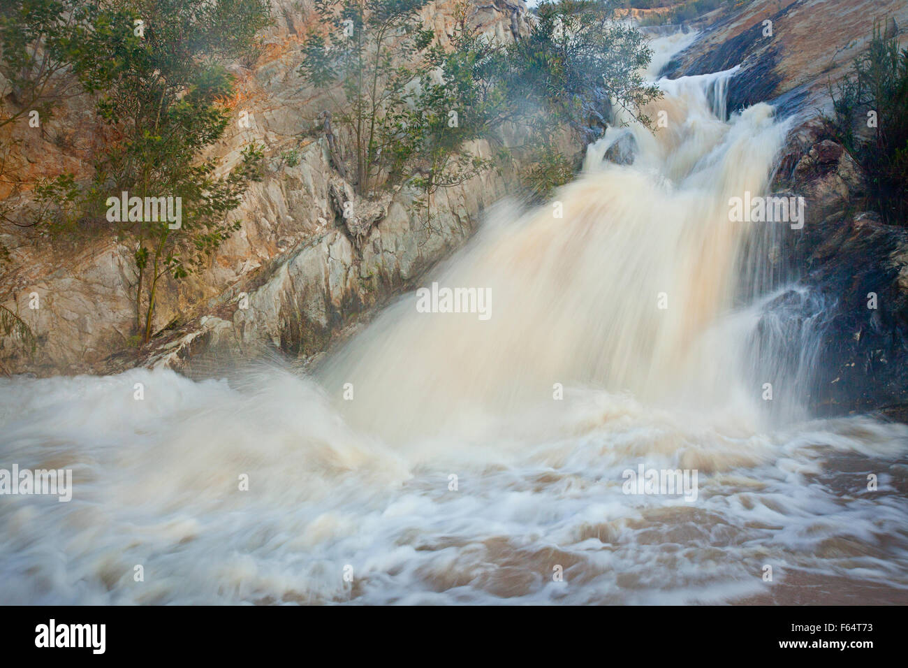 Small waterfall africa hi-res stock photography and images - Alamy