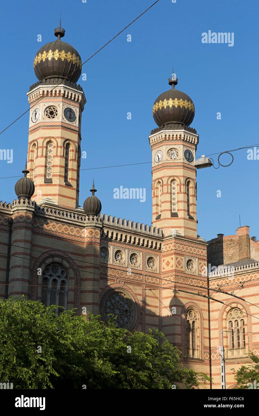 The large moorish-style synagogue inaugurated in 1859, Budapest, Hungary Stock Photo