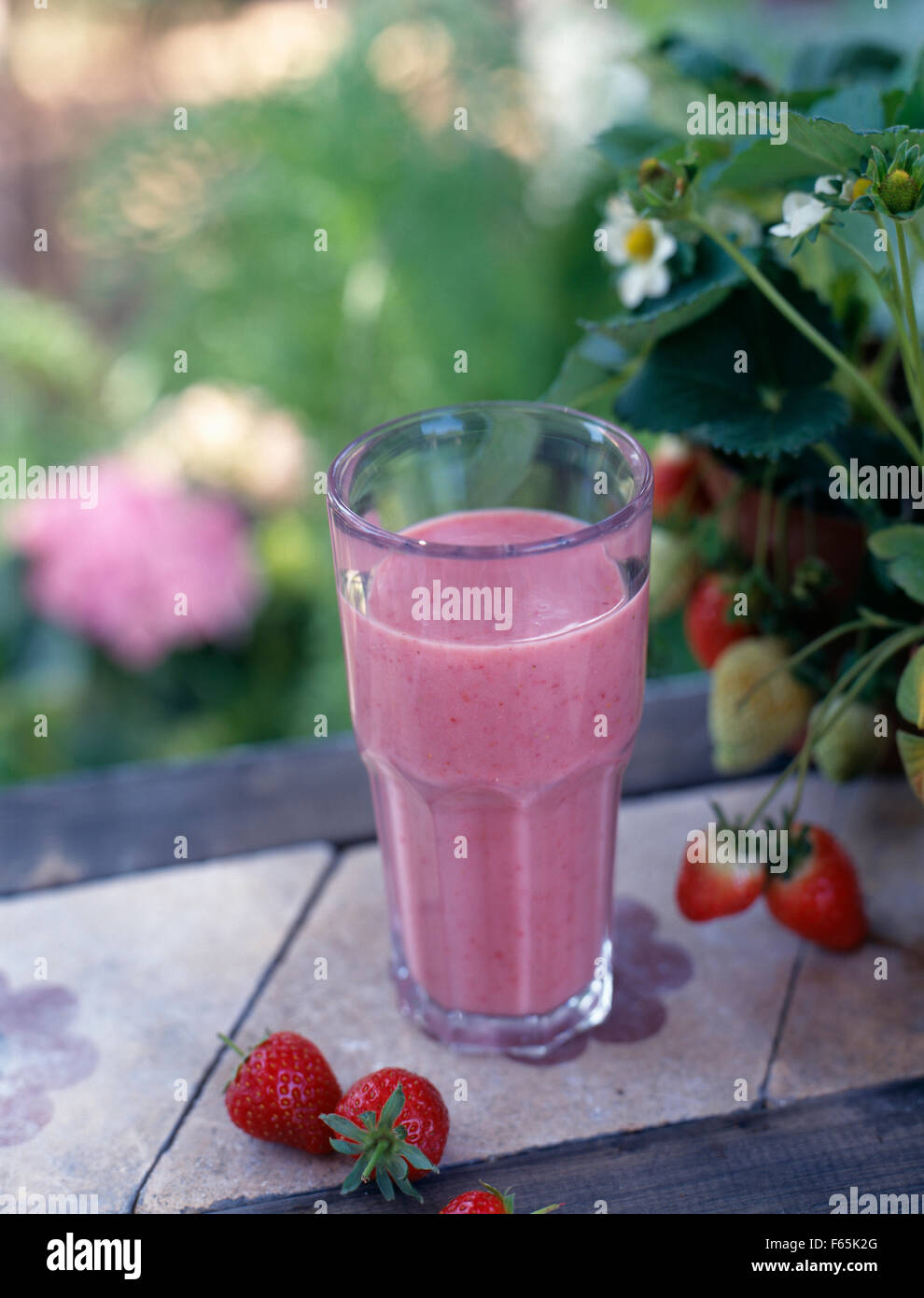 Mixed raspberry fruit juice drink Stock Photo Alamy