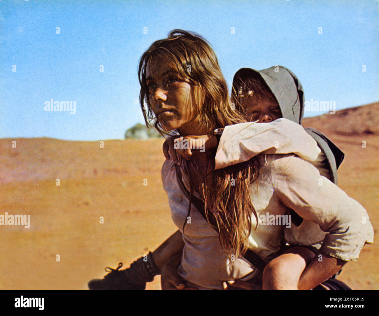 Walkabout Year : 1971 UK / Australia Director : Nicolas Roeg Luc Roeg, Jenny Agutter Stock Photo